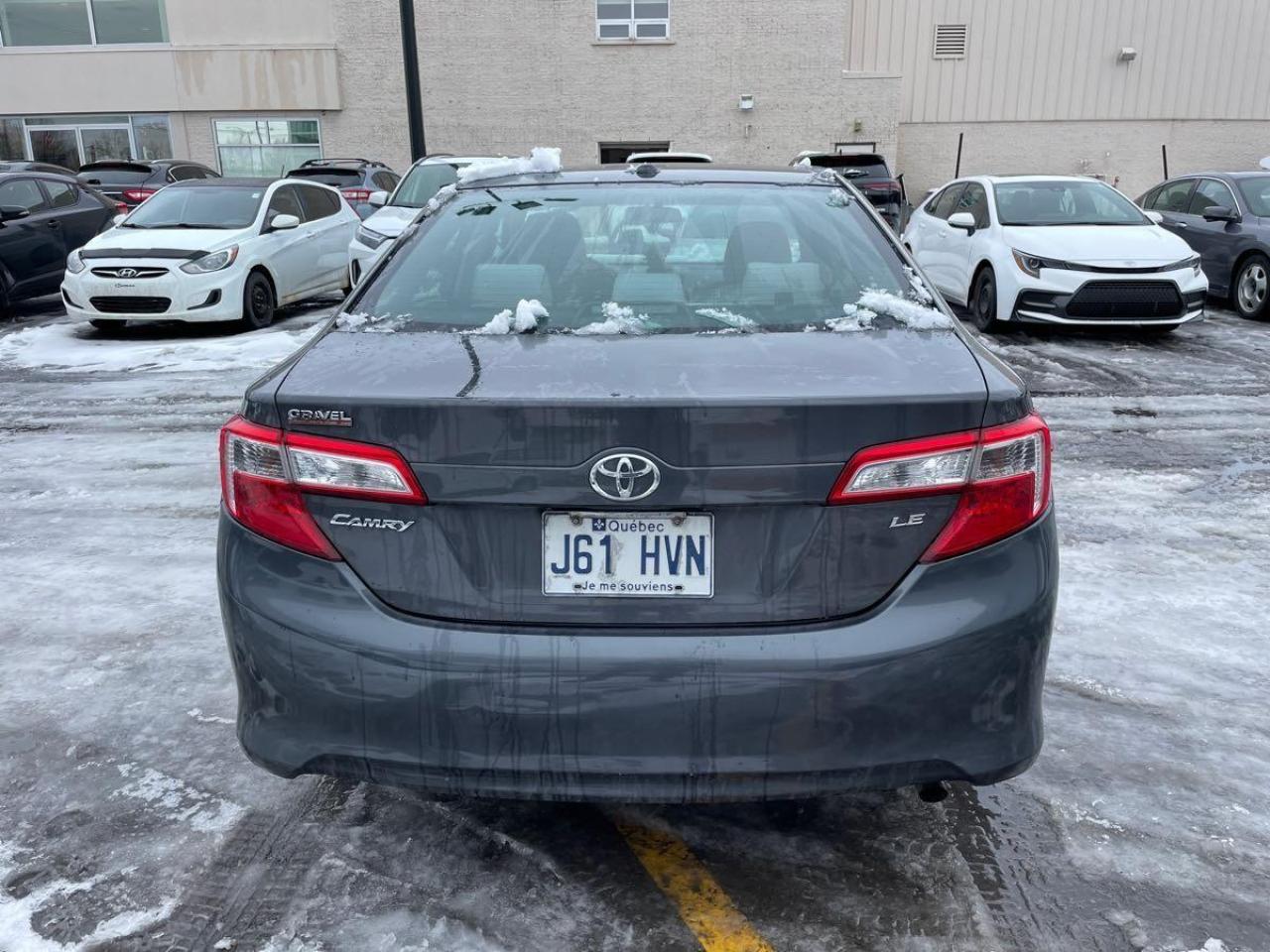 2012 Toyota Camry LE Photo4