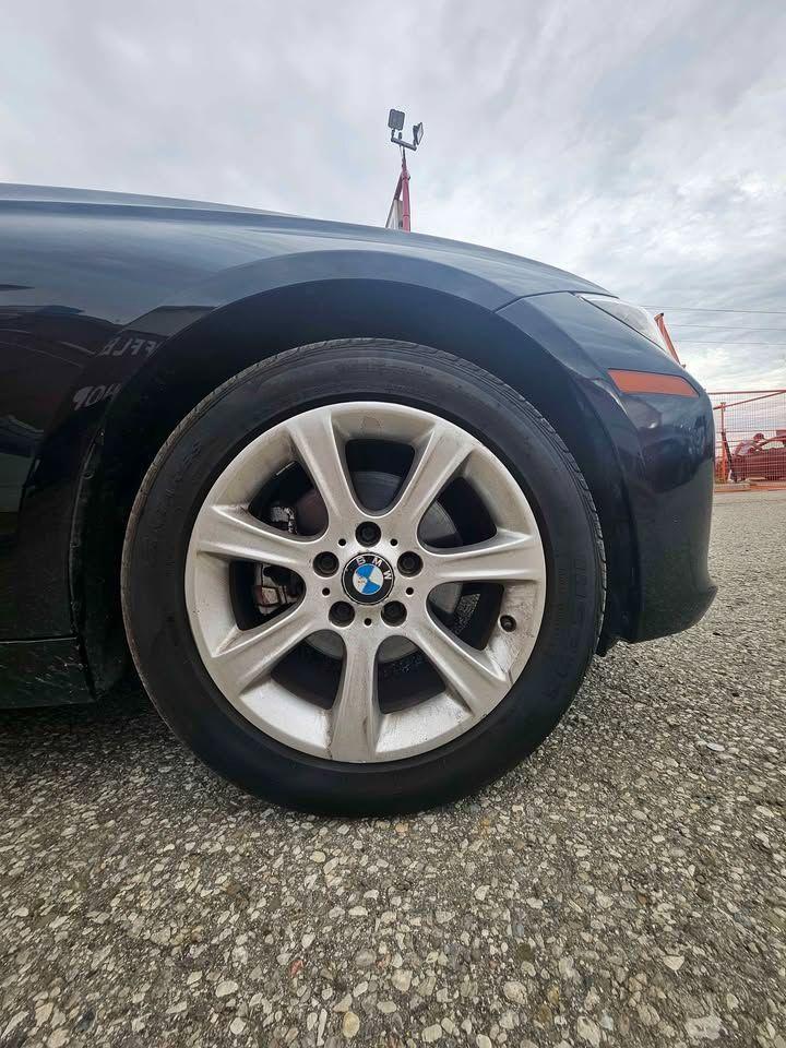 2013 BMW 3 Series  Photo4