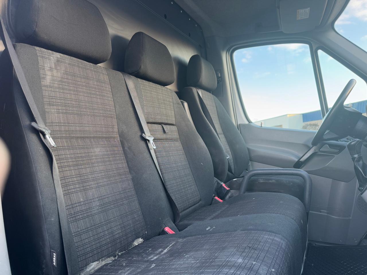 2016 Mercedes-Benz Sprinter AWD 3500 V6 144" **FACTORY LIFT** - Photo #17