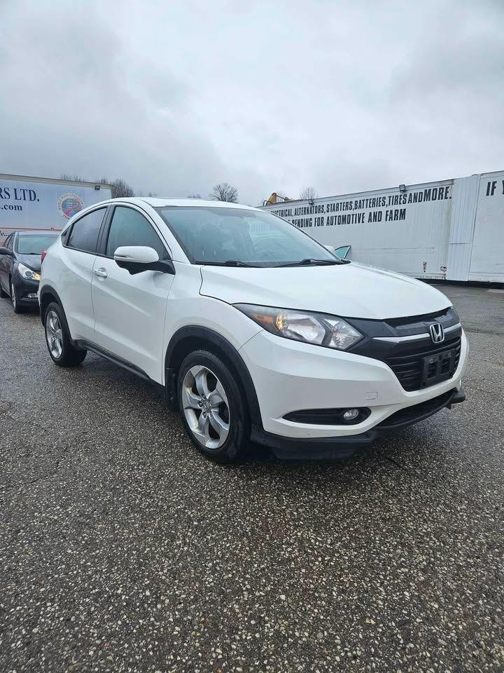 2015 Honda HR-V awd Photo3