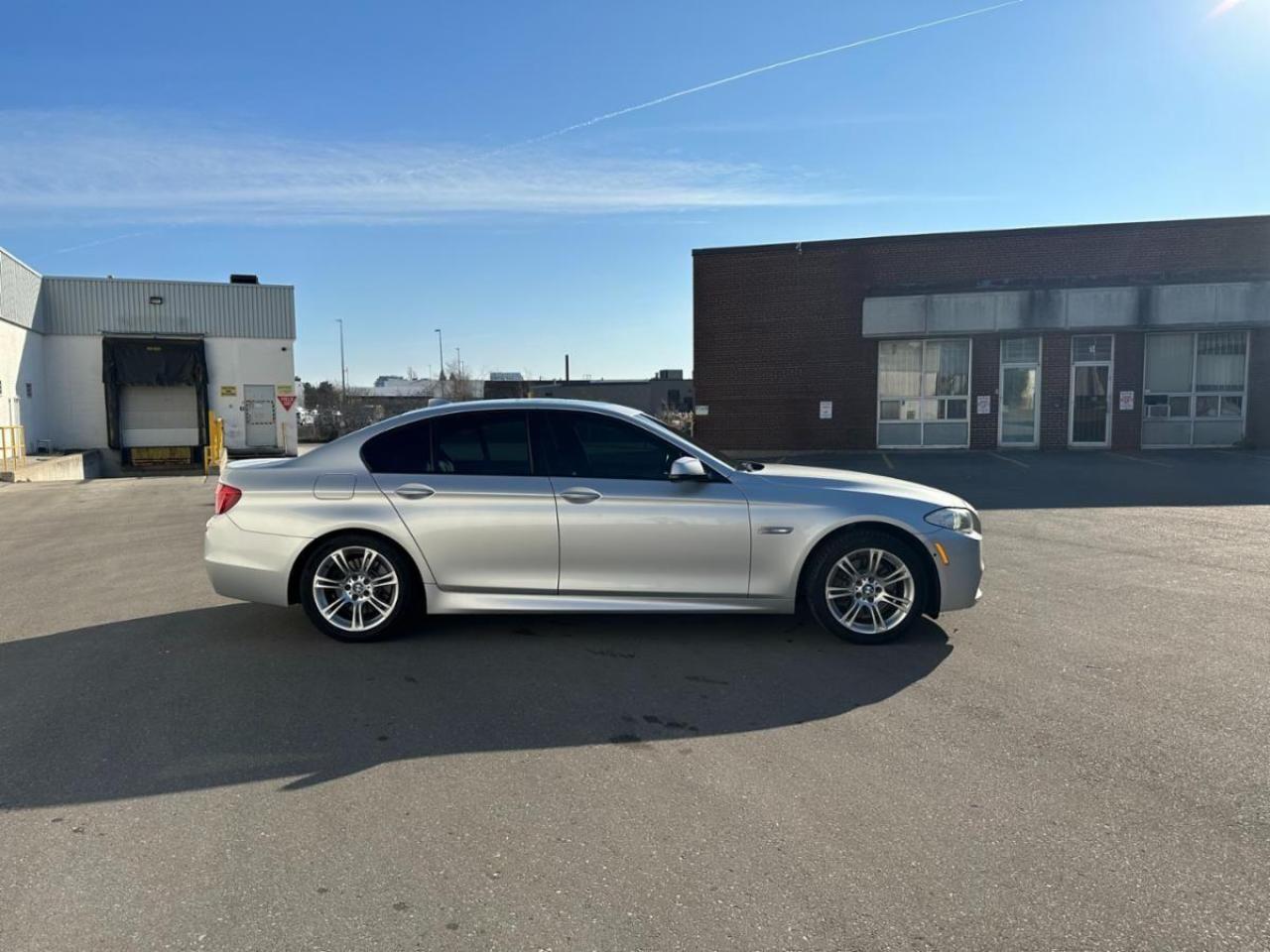 2013 BMW 5 Series  Photo2