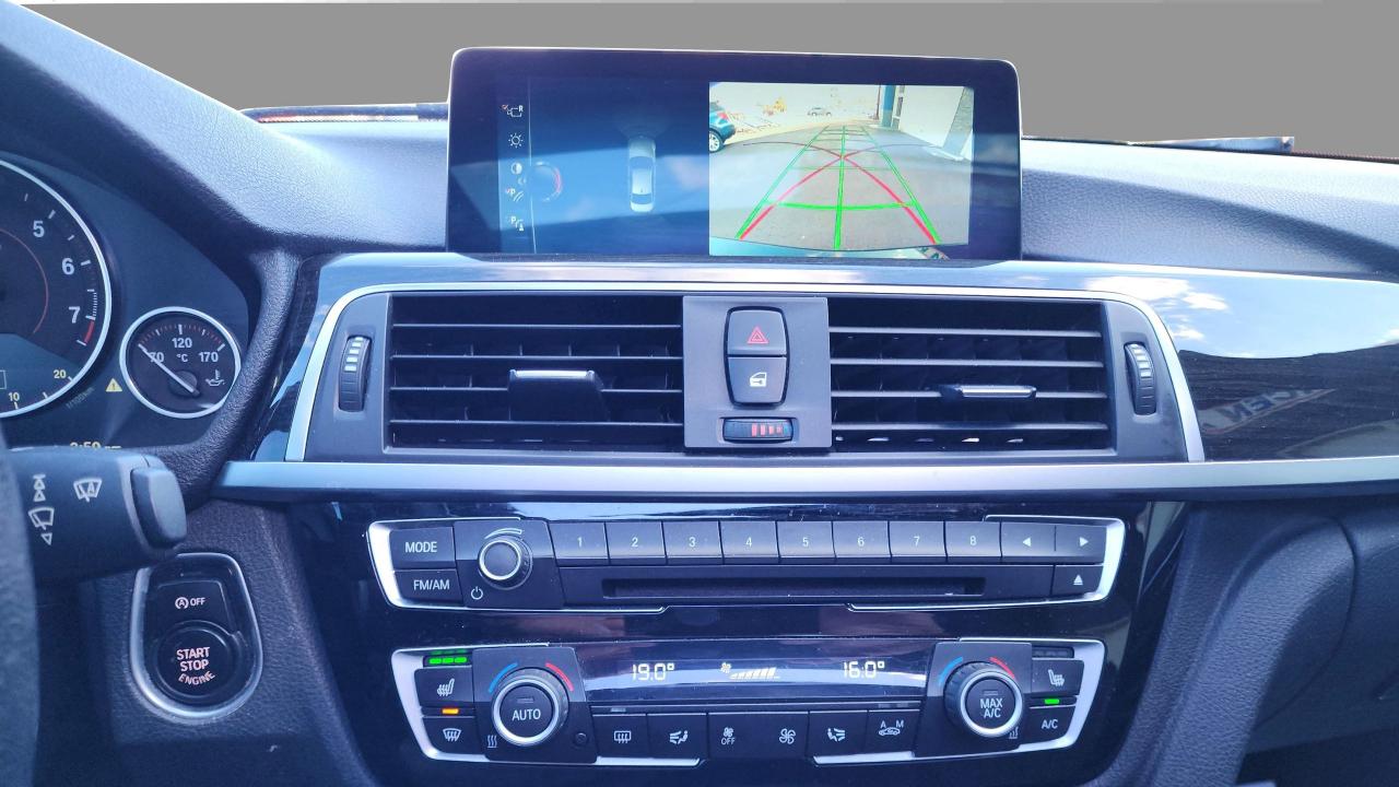 2017 BMW 330i xDrive - Photo #10