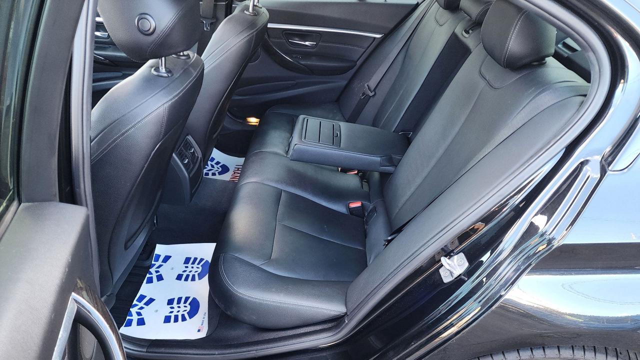 2017 BMW 330i xDrive - Photo #20