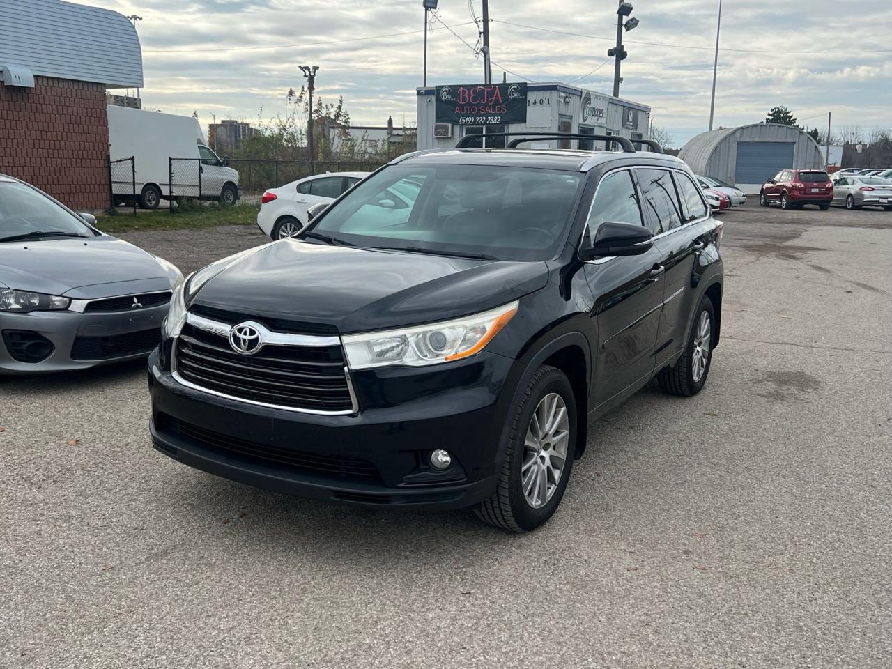 Used 2014 Toyota Highlander AWD 4DR XLE for sale in Kitchener, ON