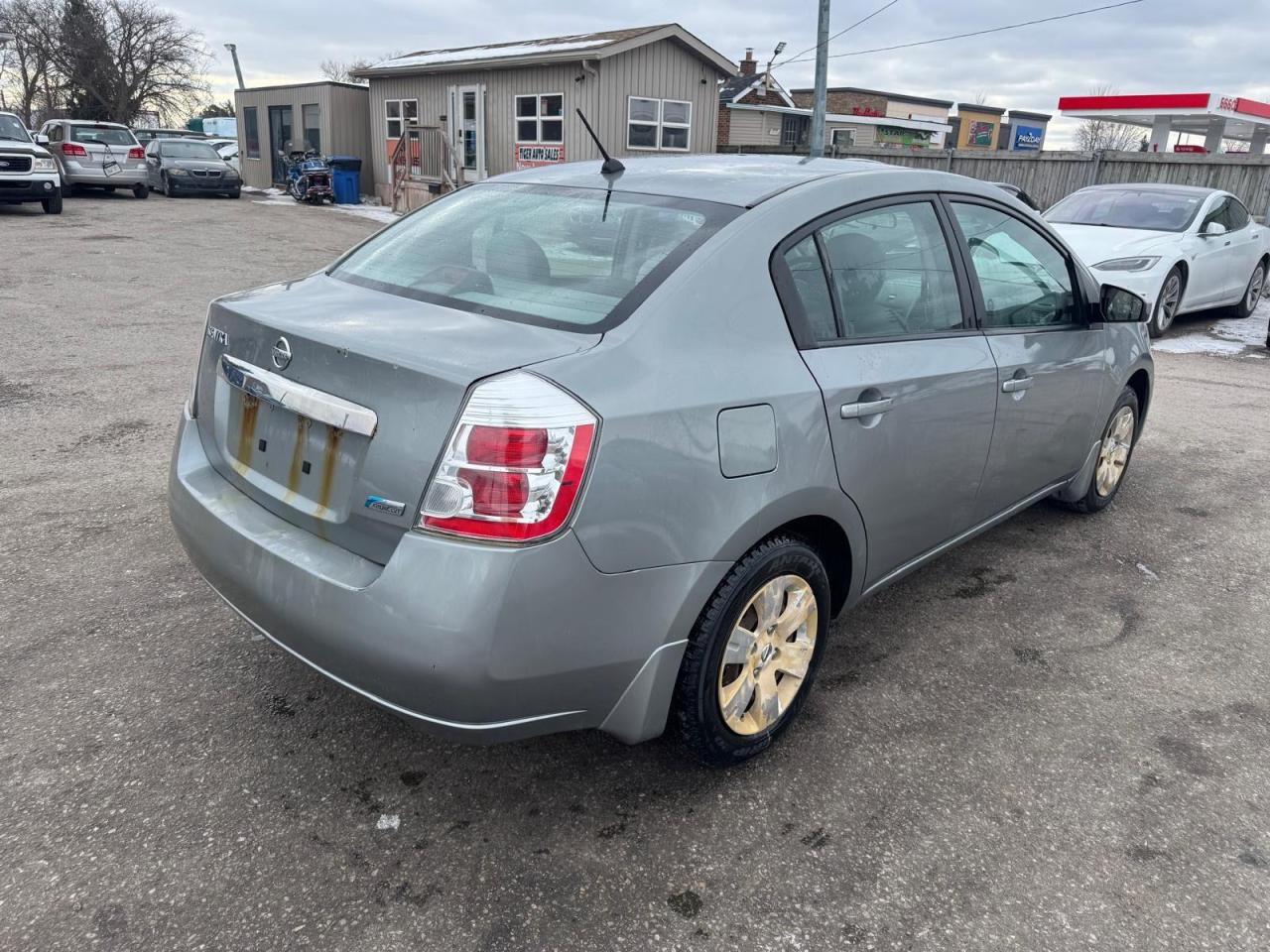 2010 Nissan Sentra 2.0, 4 CYL, GREAT ON FUEL, AS IS SPECIAL - Photo #4