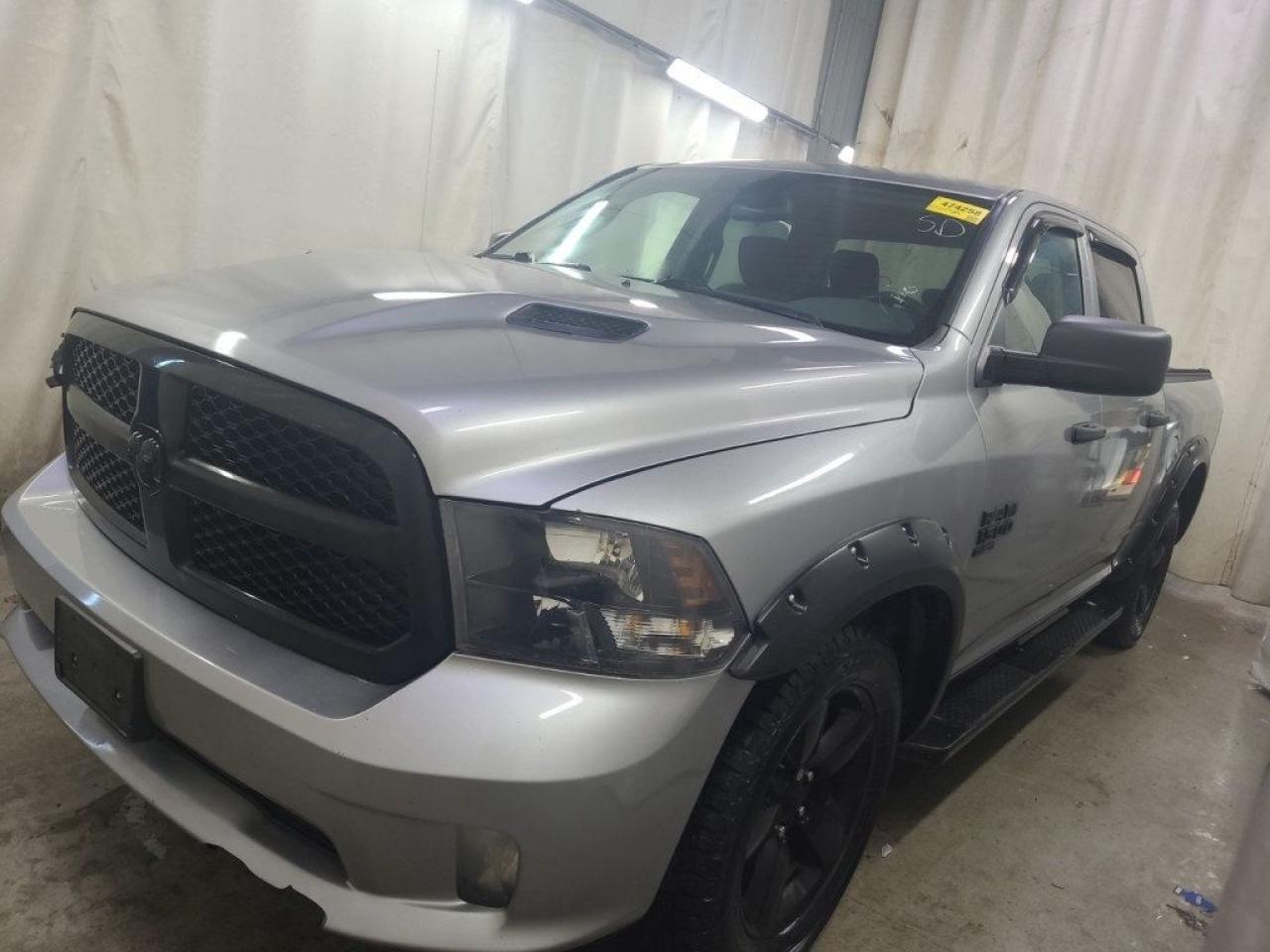 Used 2019 RAM 1500 Classic Tradesman CREW CAB 5'7 BOX |ZERO ACCIDENTS|LOCAL|5.7 HEMI| for sale in Winnipeg, MB