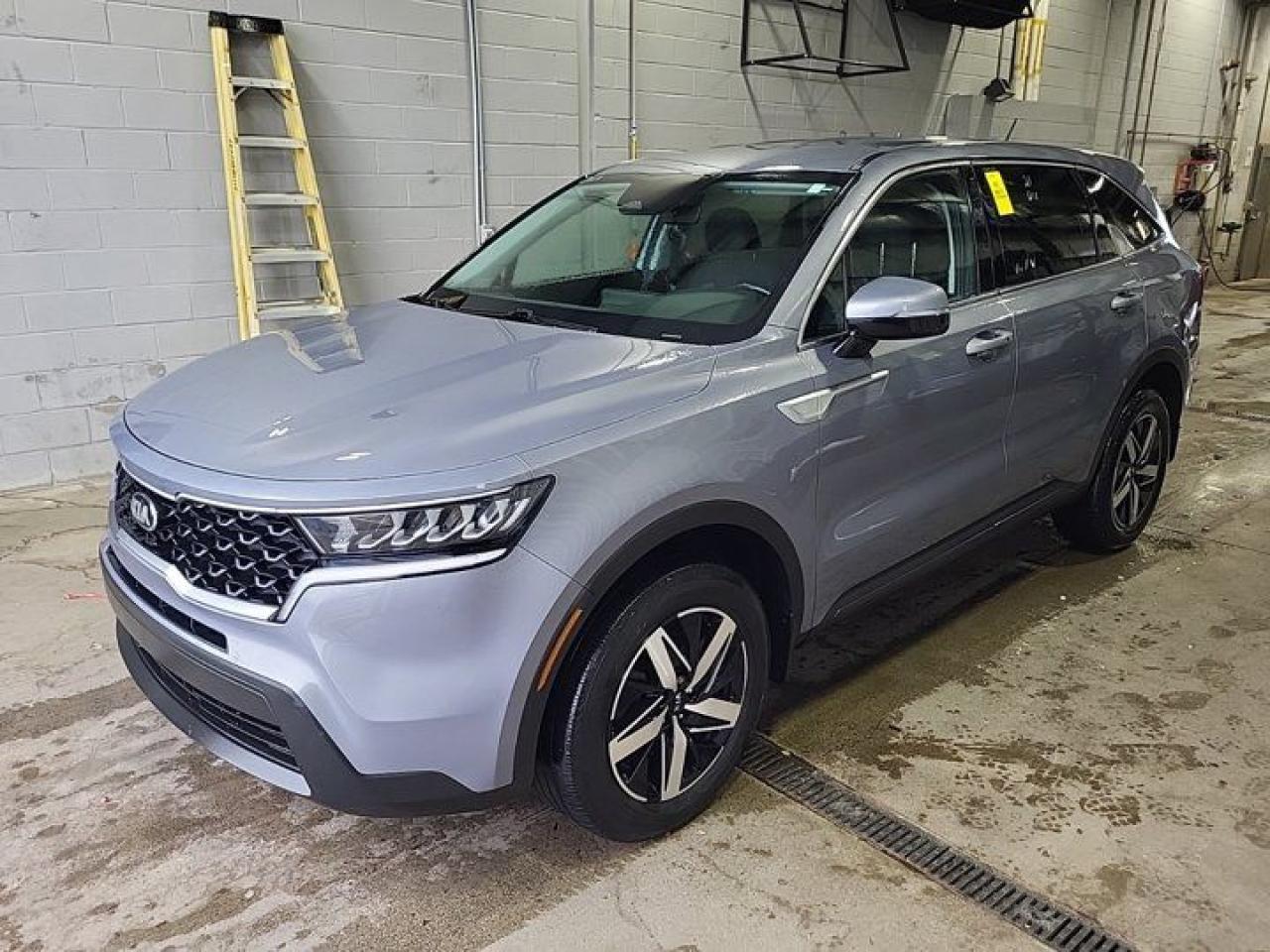 Used 2021 Kia Sorento LX Premium AWD | 3rd Row | Power Seat | CarPlay + Android | Heated Steering + Seats | Wireless Phone for sale in Guelph, ON