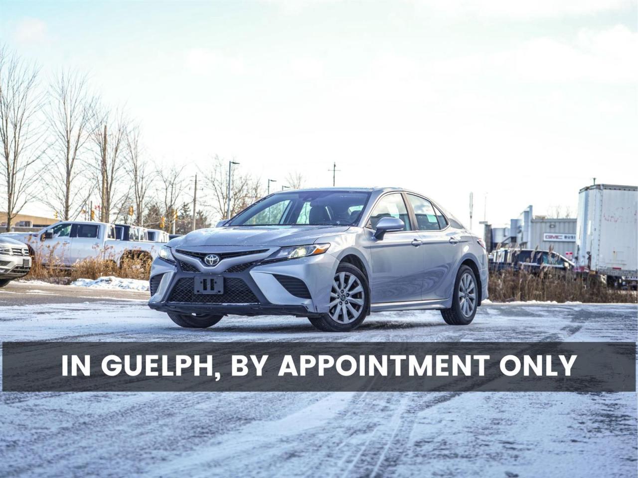 Used 2020 Toyota Camry SE | LEATHER | HEATED SEATS | APP CONNECT for sale in Kitchener, ON