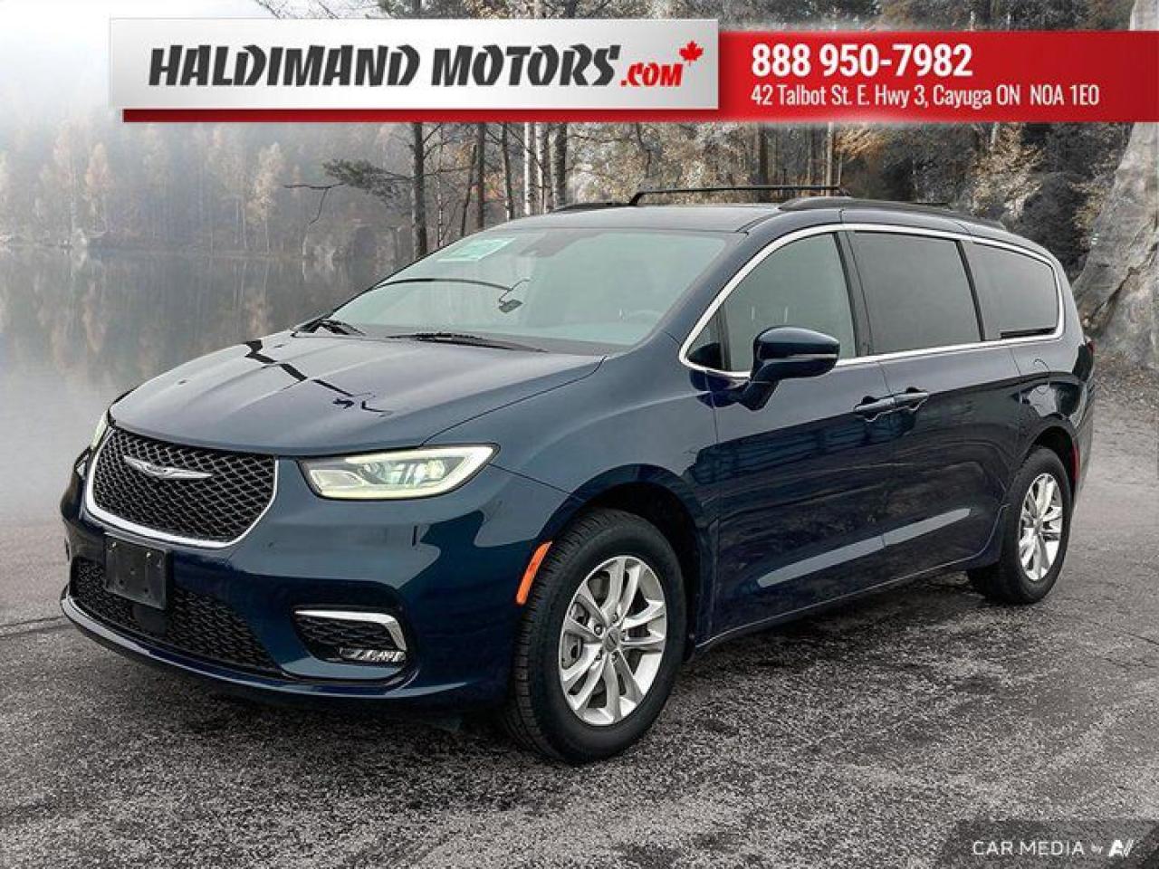 Used 2022 Chrysler Pacifica Touring for sale in Cayuga, ON