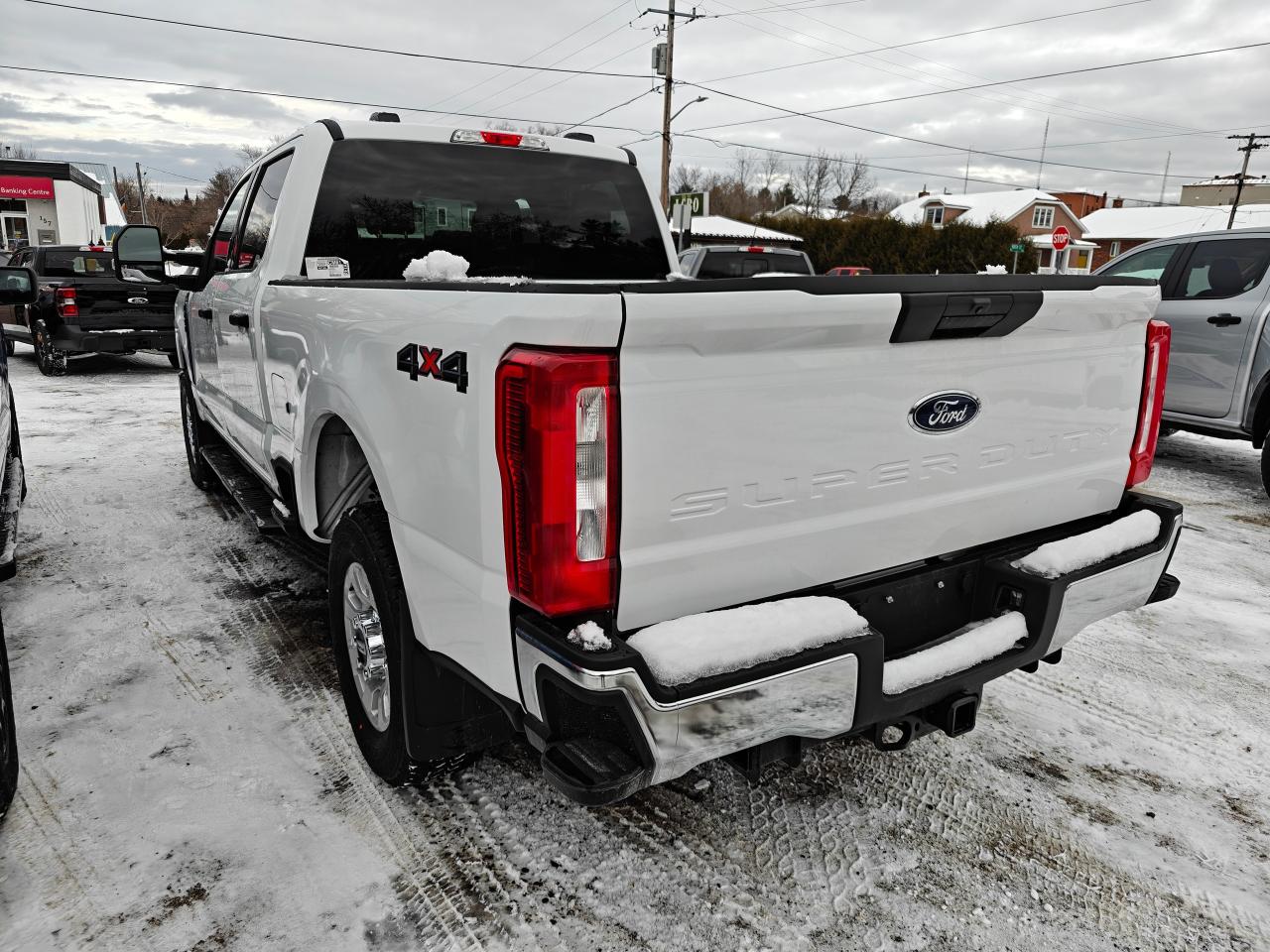 2024 Ford F-250 4X4 Crew Cab XLT Diesel Photo