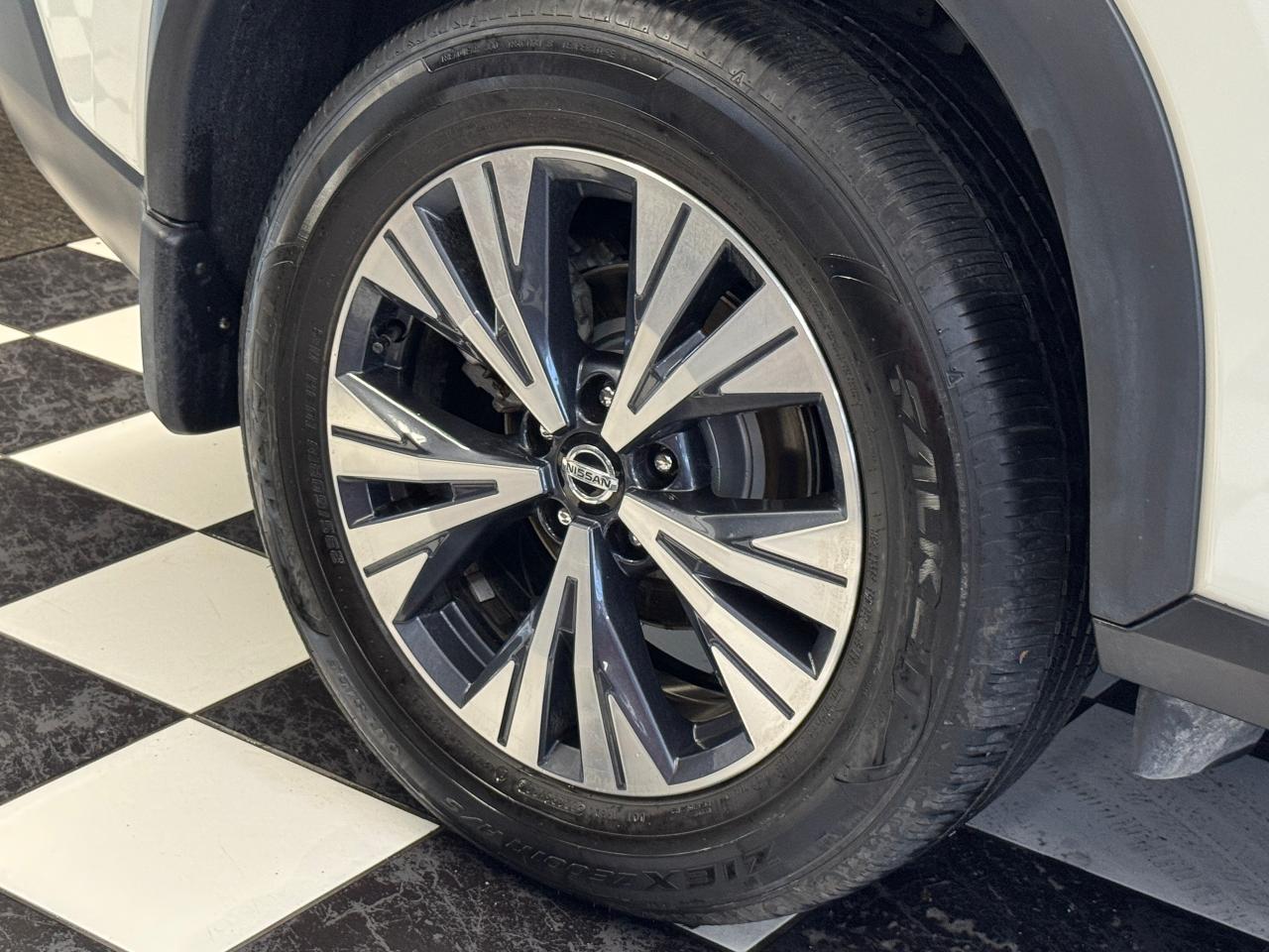 2021 Nissan Rogue SV Moonroof+BSM+Adaptive Cruise+CLEAN CARFAX - Photo #54