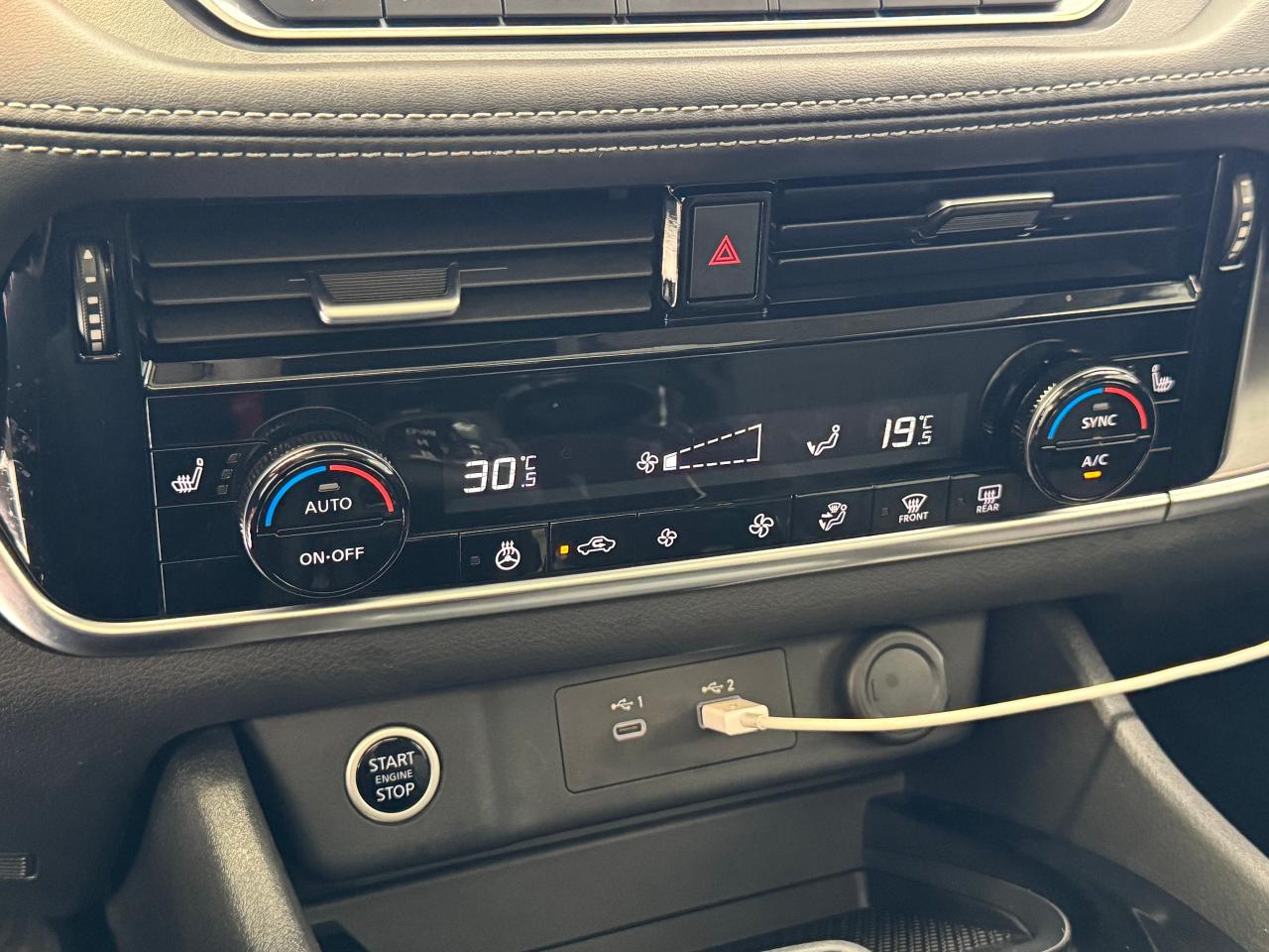 2021 Nissan Rogue SV Moonroof+BSM+Adaptive Cruise+CLEAN CARFAX - Photo #33