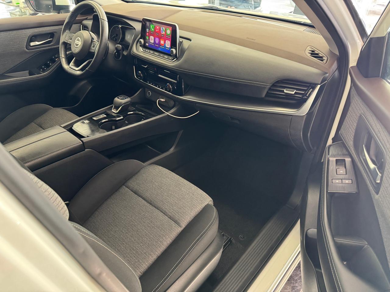 2021 Nissan Rogue SV Moonroof+BSM+Adaptive Cruise+CLEAN CARFAX - Photo #23