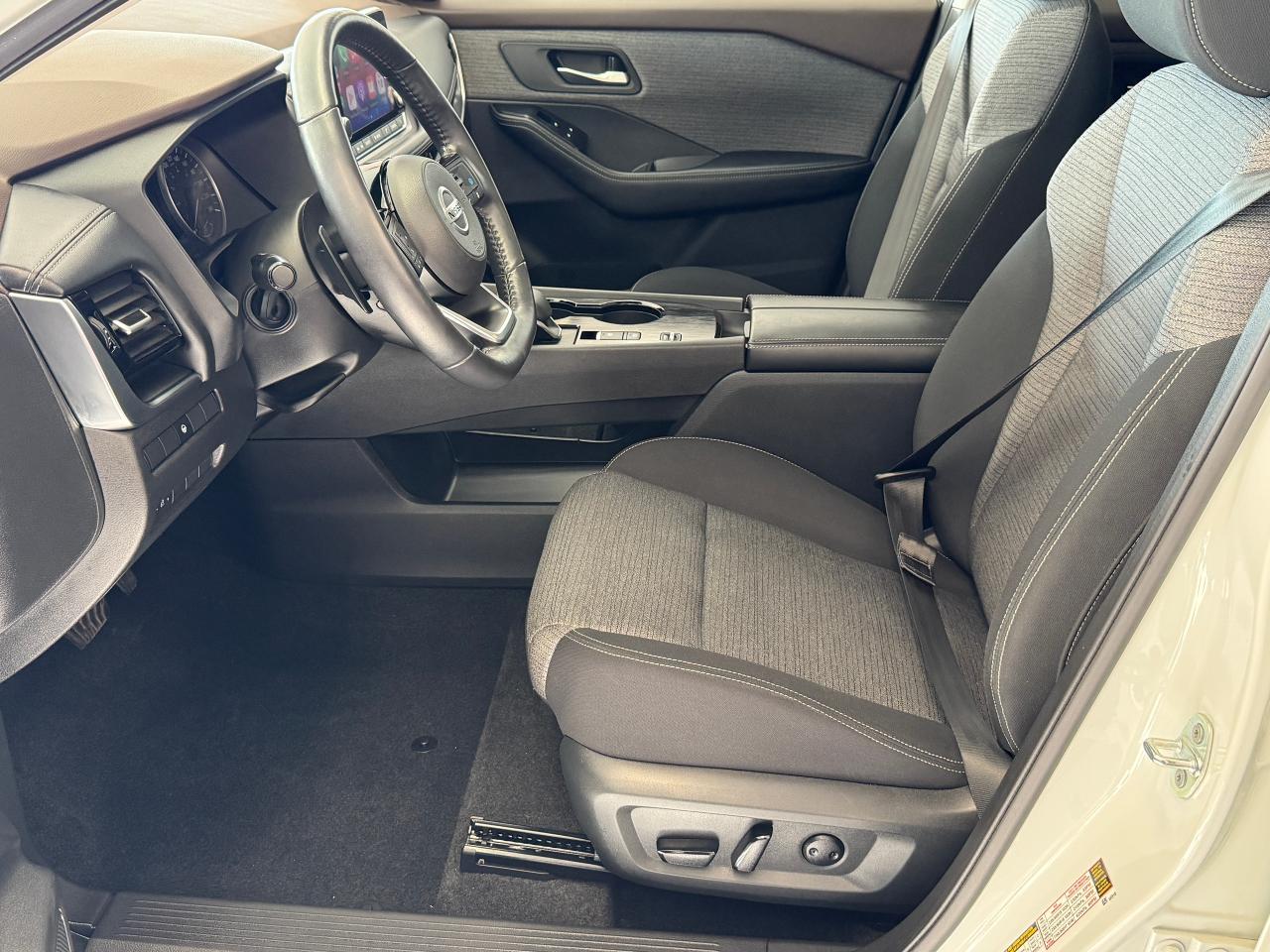 2021 Nissan Rogue SV Moonroof+BSM+Adaptive Cruise+CLEAN CARFAX - Photo #21
