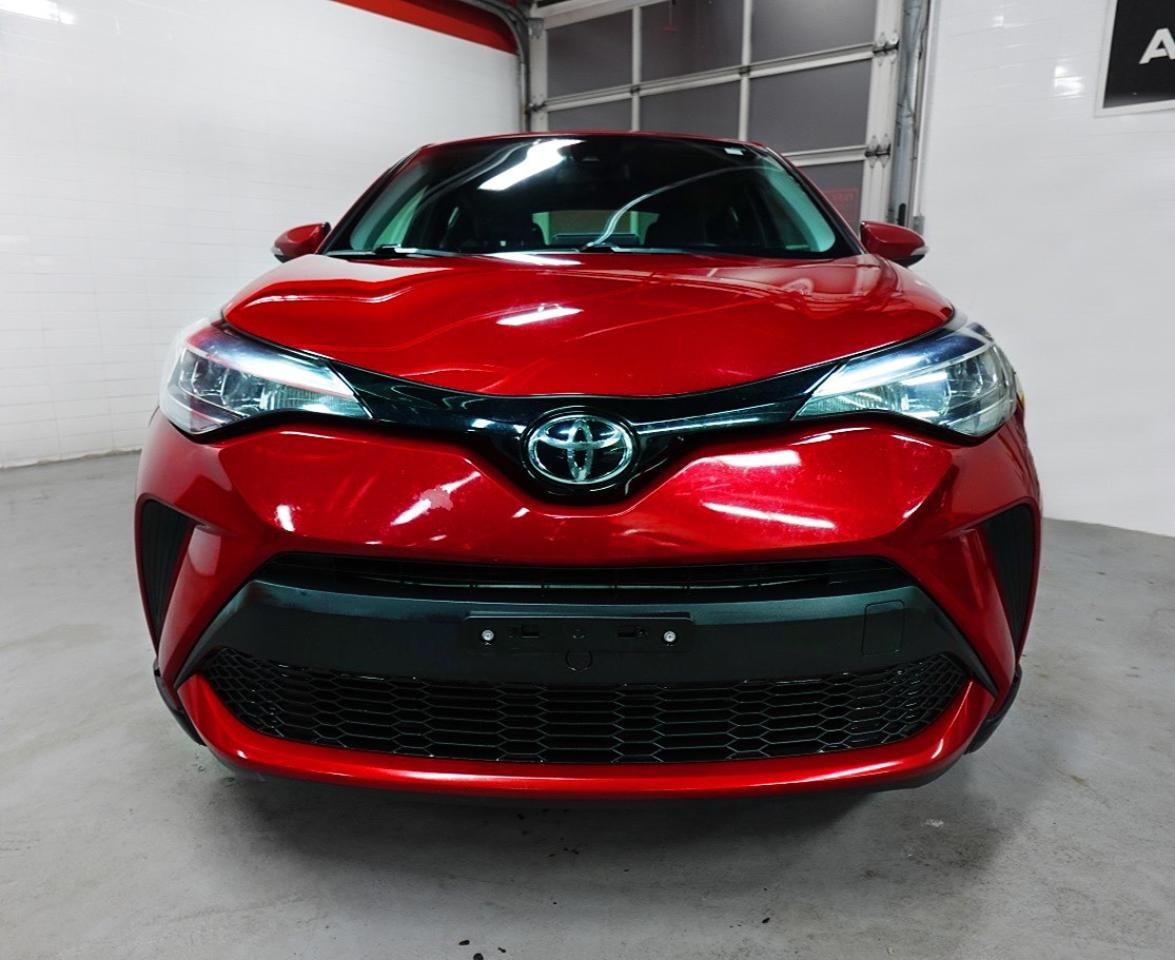 2020 Toyota C-HR WELL MAINTAIN,NO ACCIDENT,LANE ASSIST,BACK CAM - Photo #2