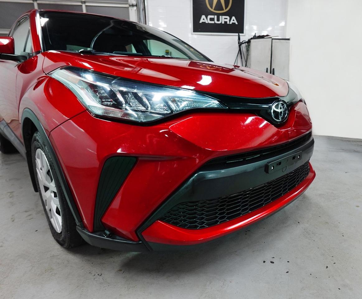 2020 Toyota C-HR WELL MAINTAIN,NO ACCIDENT,LANE ASSIST,BACK CAM - Photo #11