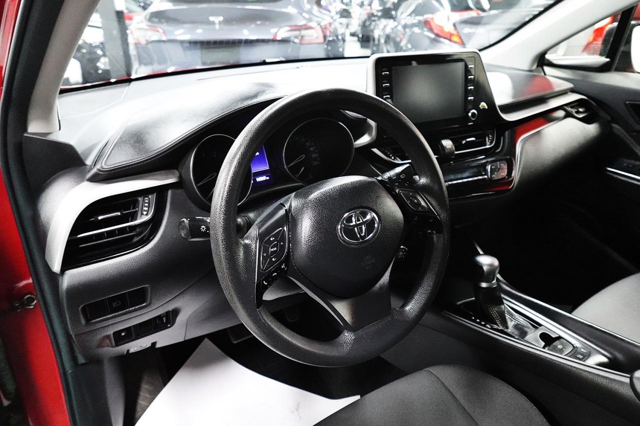 2020 Toyota C-HR WELL MAINTAIN,NO ACCIDENT,LANE ASSIST,BACK CAM - Photo #13