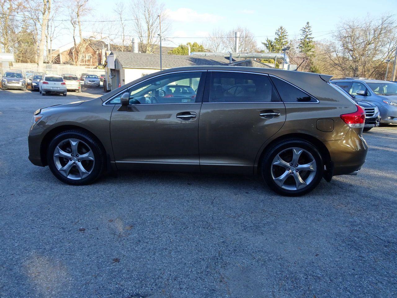 Used 2011 Toyota Venza LIMITED for sale in Scarborough, ON