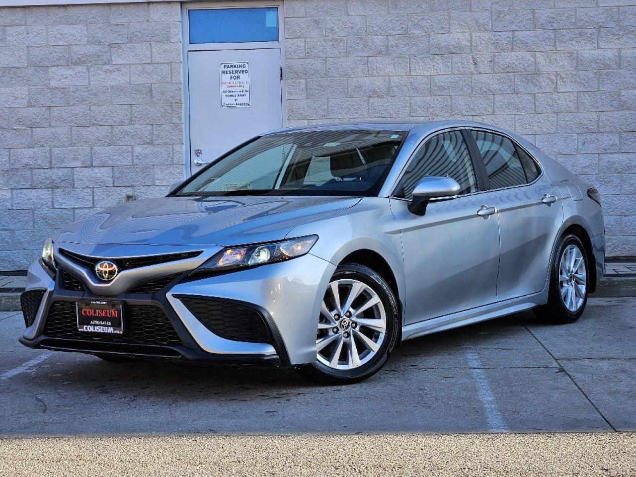 Used 2023 Toyota Camry SE-CARPLAY-HEATED SEATS-HEATED STEERING WHEEL for sale in Toronto, ON