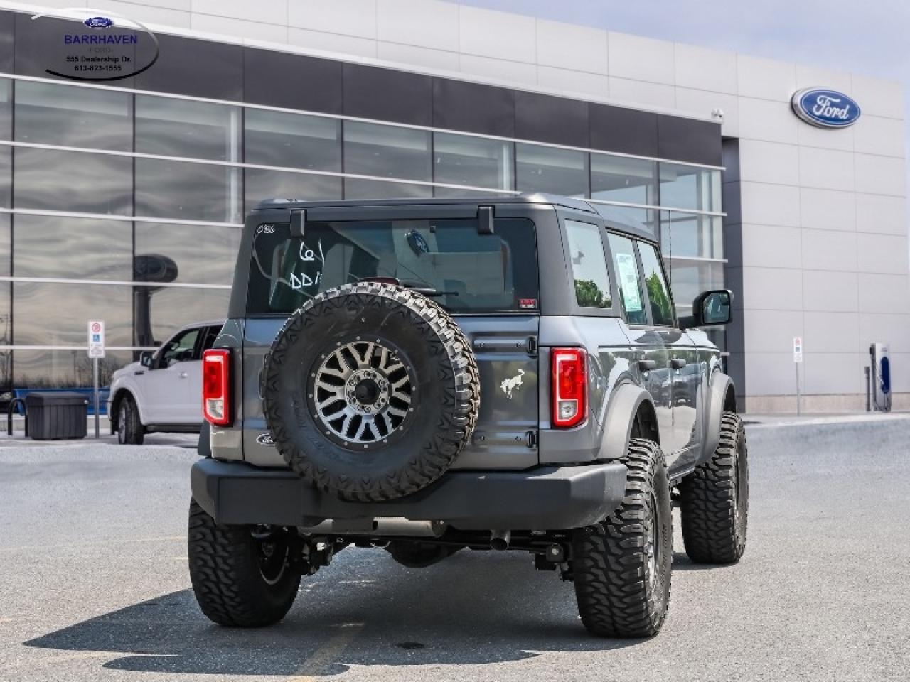 2025 Ford Bronco Base Photo2