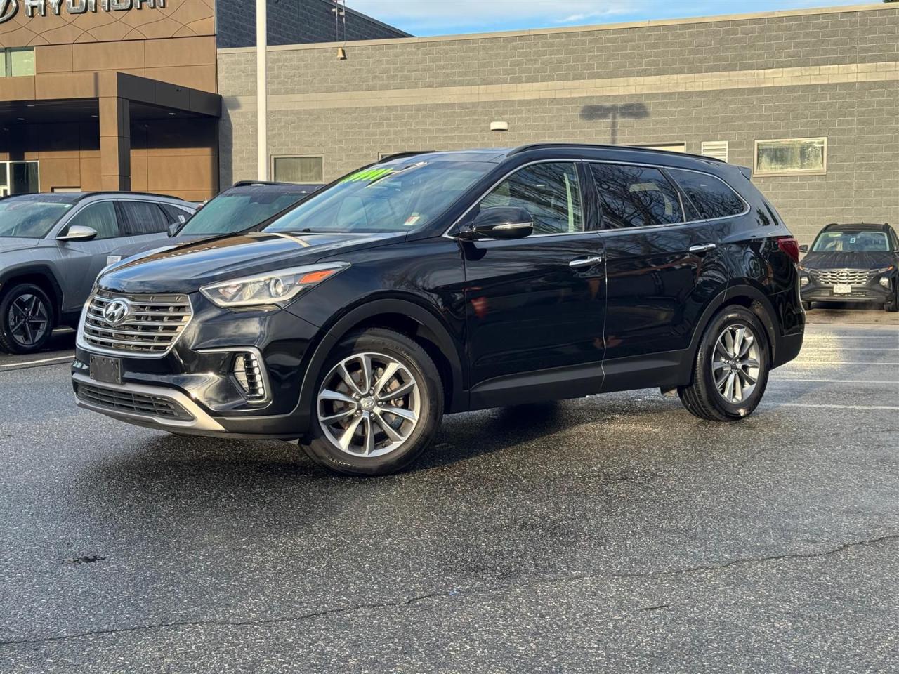 Used 2017 Hyundai Santa Fe XL Luxury for sale in Surrey, BC