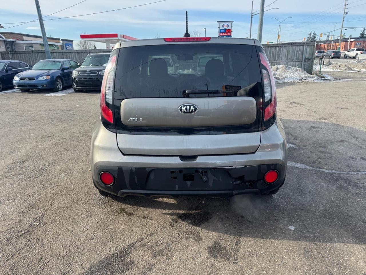 2018 Kia Soul LX, ONLY 166KMS, 2 SETS OF WHEELS, CERTIFIED - Photo #4