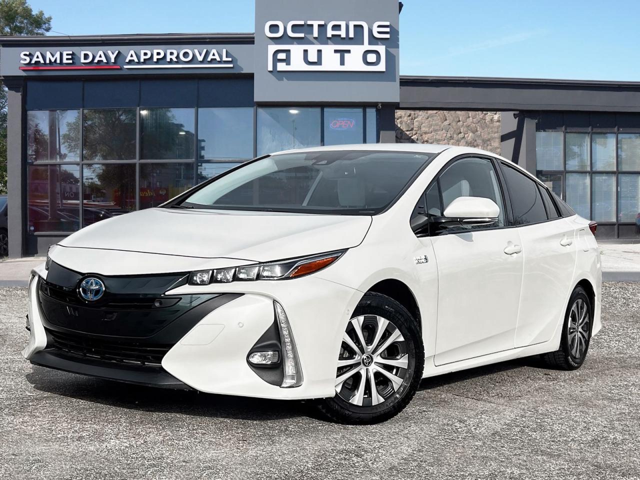 Used 2020 Toyota Prius Prime XLE for sale in Scarborough, ON