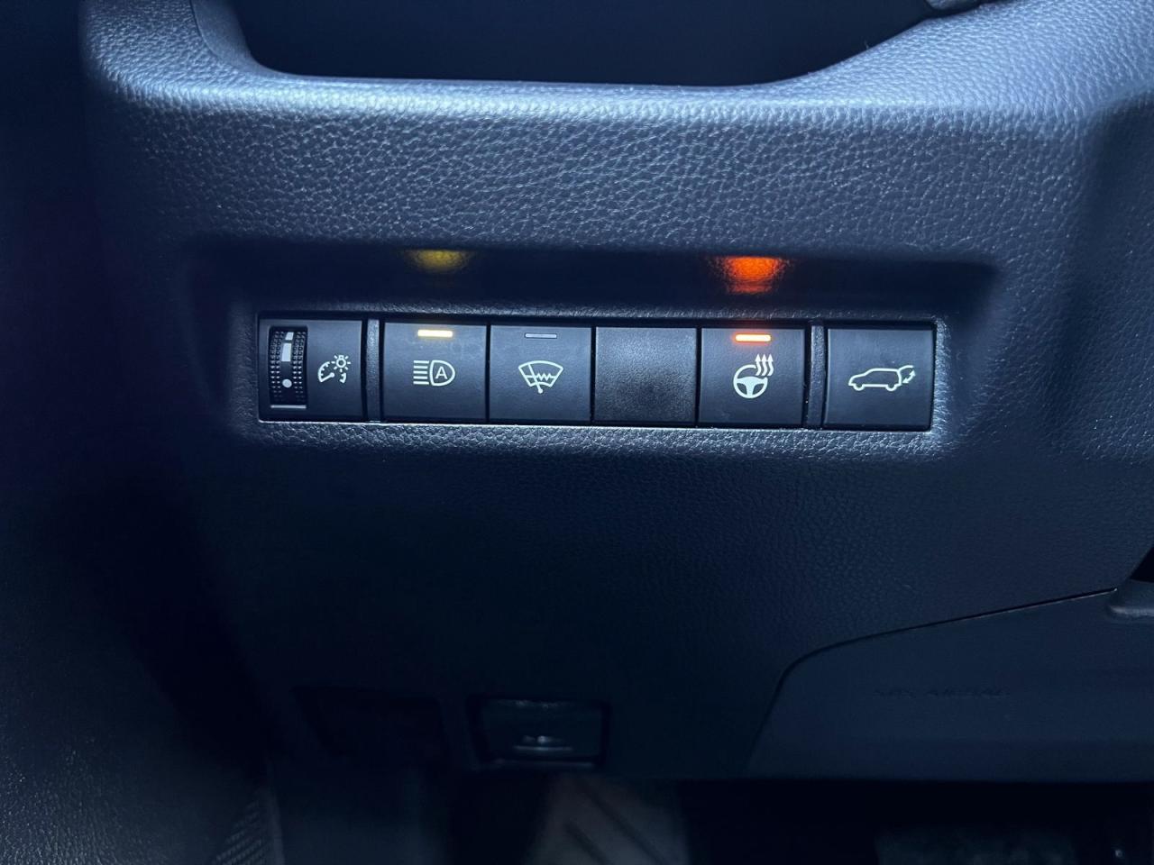 2021 Toyota RAV4 XLE AWD - Photo #18