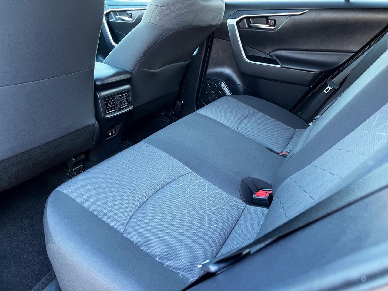 2021 Toyota RAV4 XLE AWD - Photo #21
