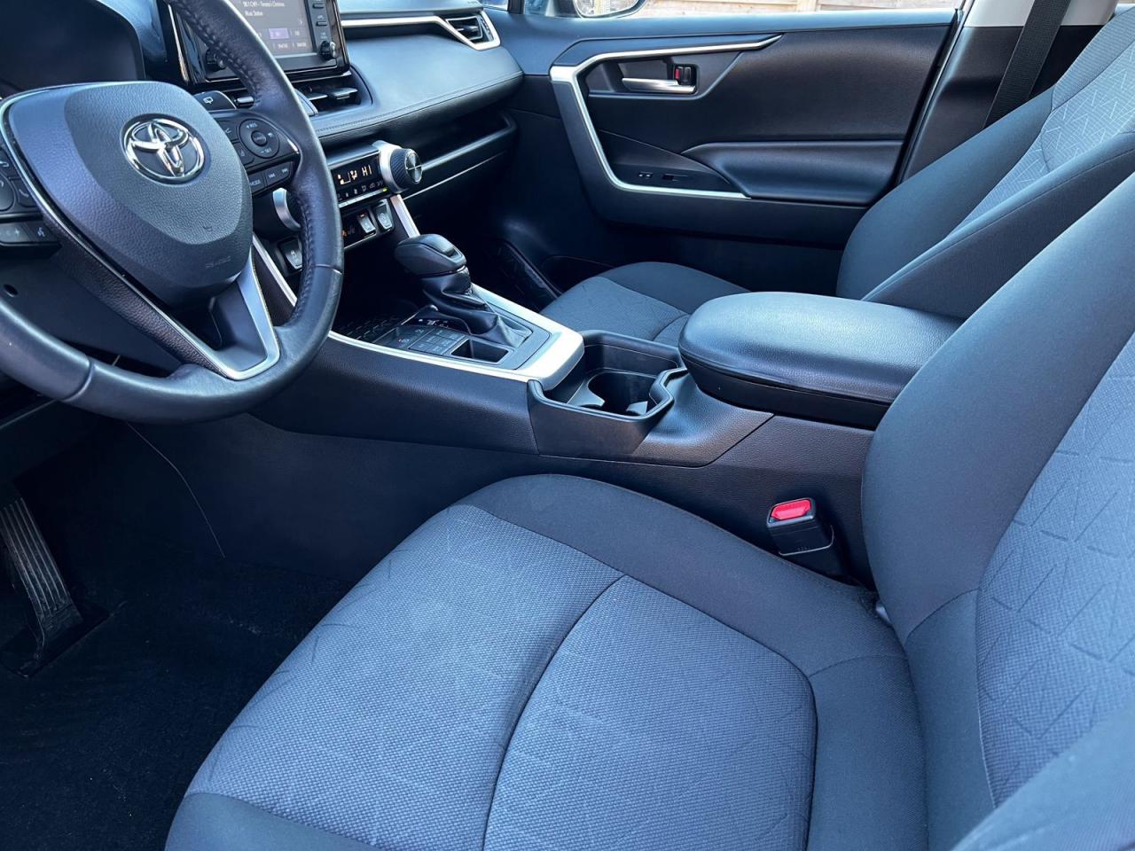 2021 Toyota RAV4 XLE AWD - Photo #20