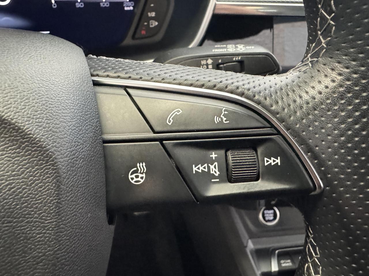 2021 Audi Q3 Progressiv BLK Optic PKG+S-LINE SPORT+CLEAN CARFAX - Photo #44