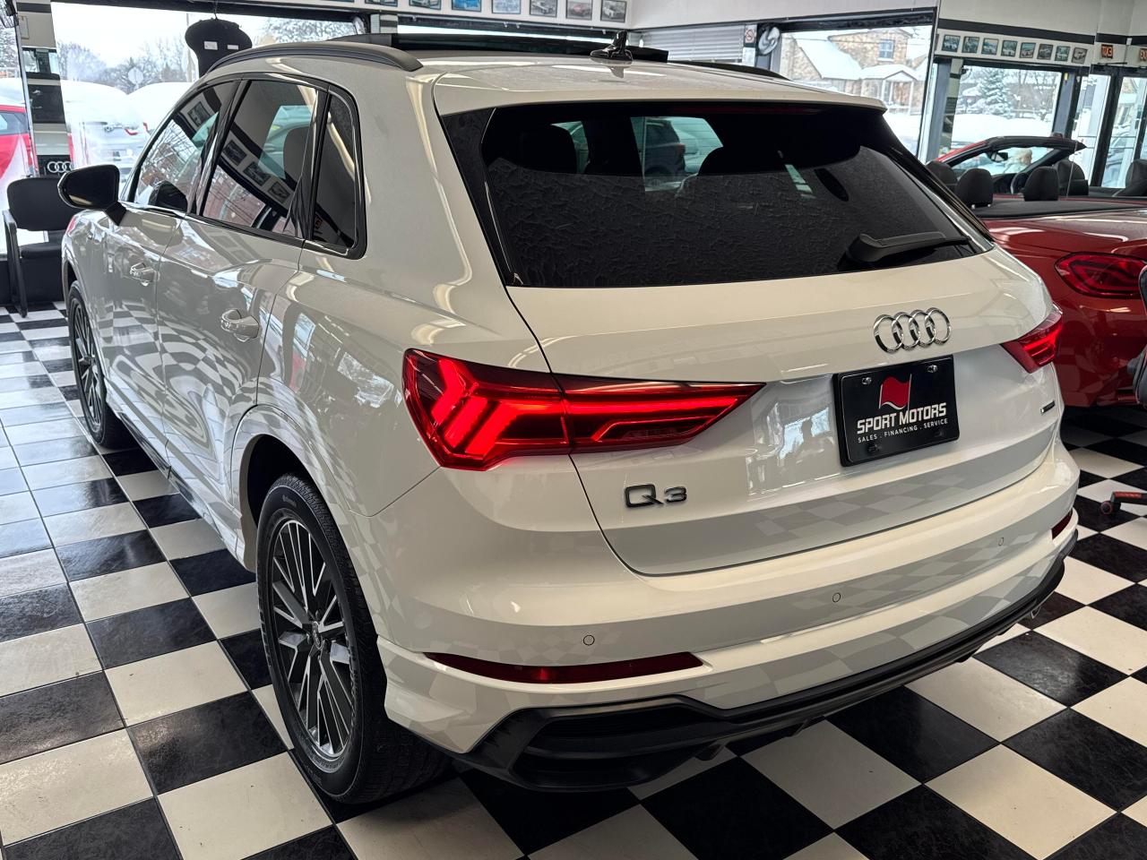2021 Audi Q3 Progressiv BLK Optic PKG+S-LINE SPORT+CLEAN CARFAX - Photo #6