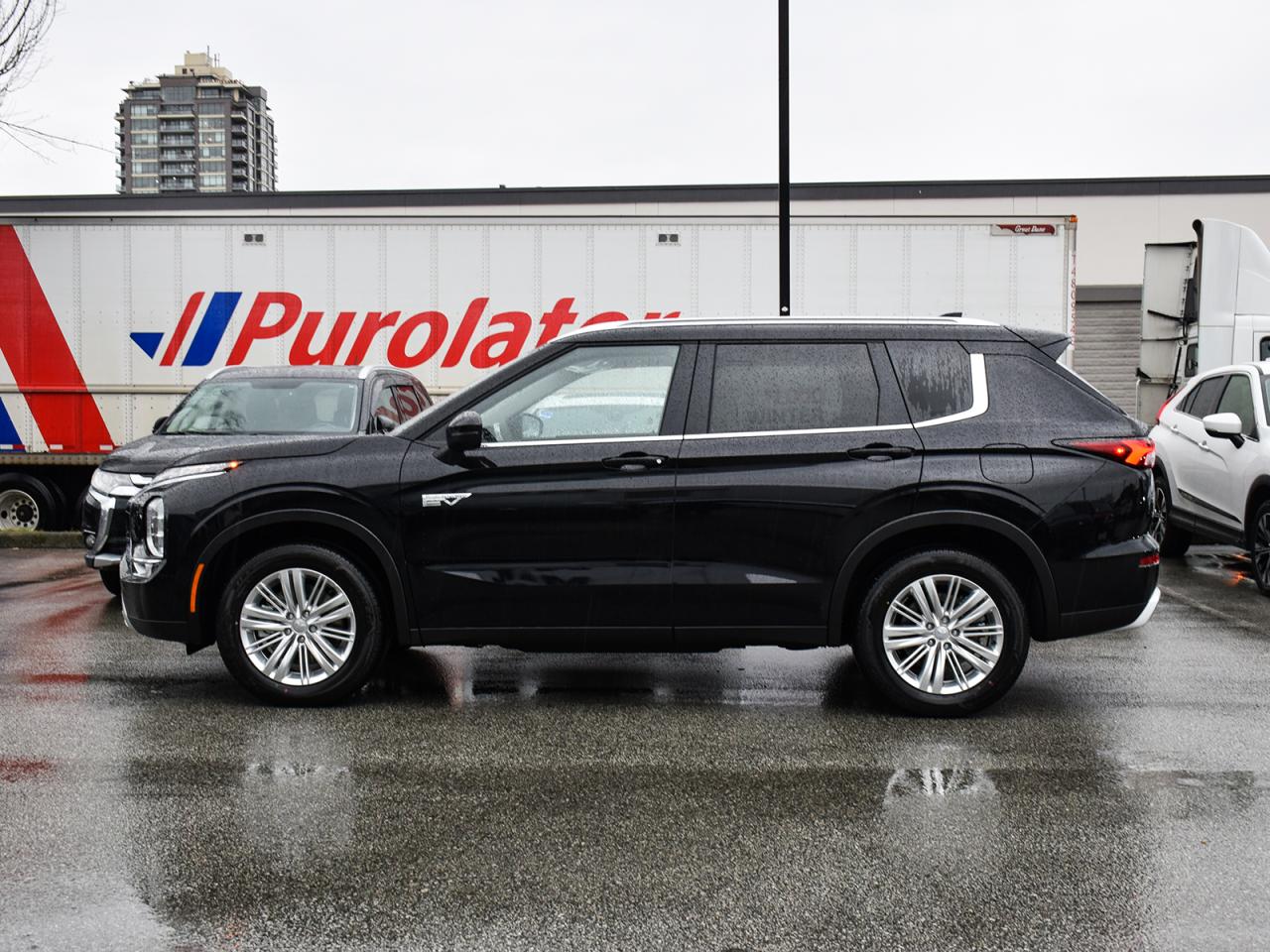 New 2025 Mitsubishi Outlander Phev SE - Heated Seats, Sunroof, Power Liftgate for sale in Coquitlam, BC