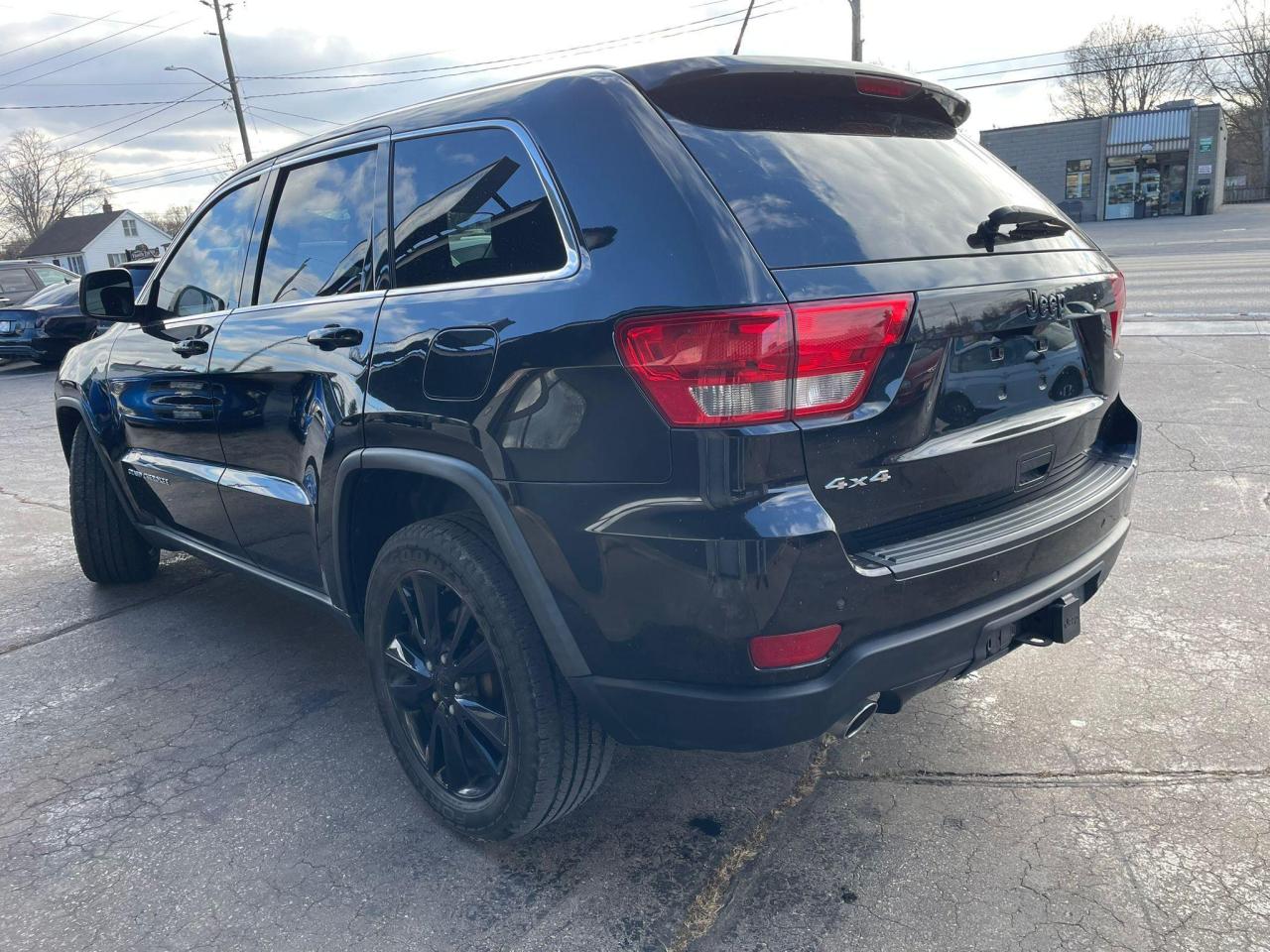 2012 Jeep Grand Cherokee 4WD 4dr Altitude *Ltd Avail* - Photo #13