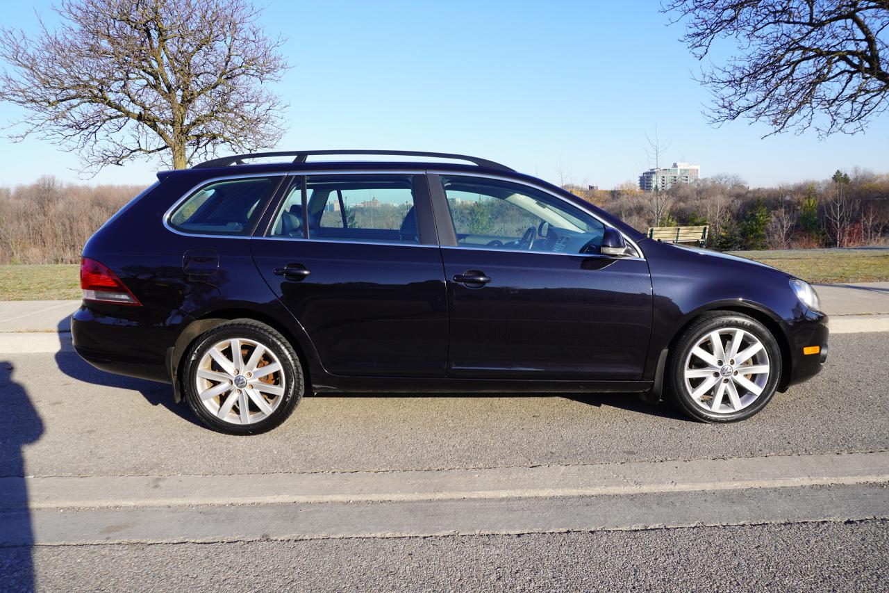 2013 Volkswagen Golf Wagon 1 OWNER/ NO ACCIDENTS/ 6 SPD MAN / TDI / HIGHLINE Photo4