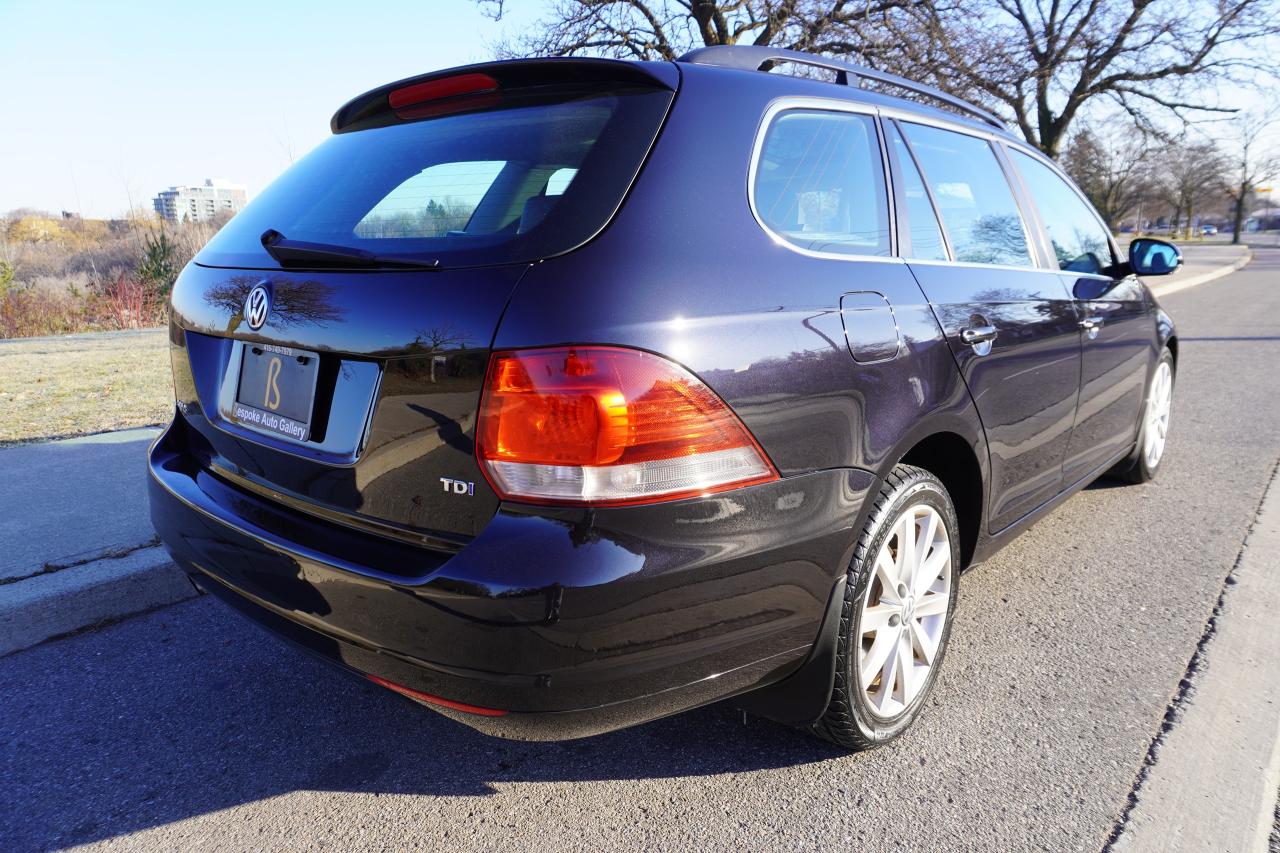 2013 Volkswagen Golf Wagon 1 OWNER/ NO ACCIDENTS/ 6 SPD MAN / TDI / HIGHLINE Photo3
