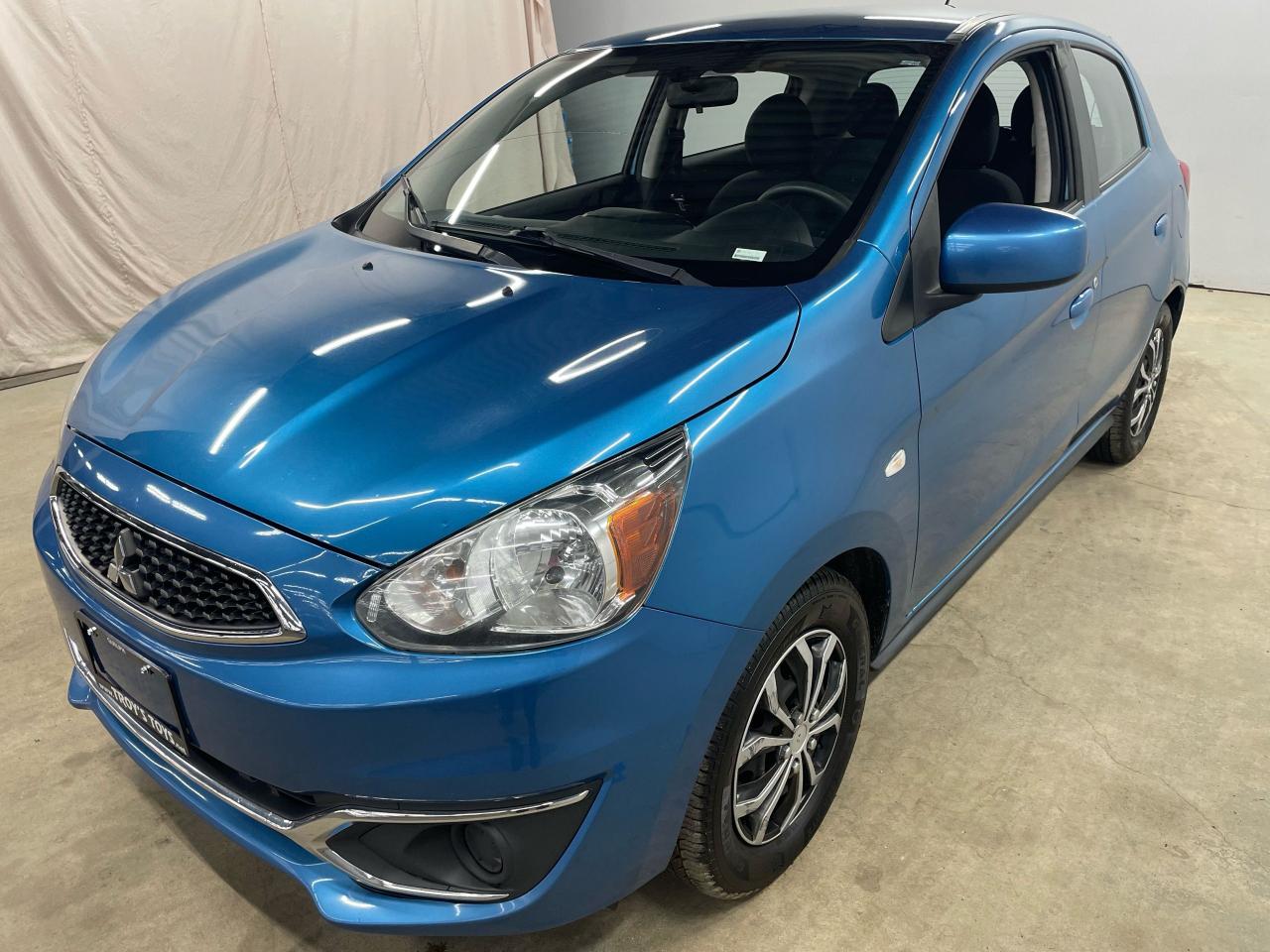 2019 Mitsubishi Mirage ES Photo3