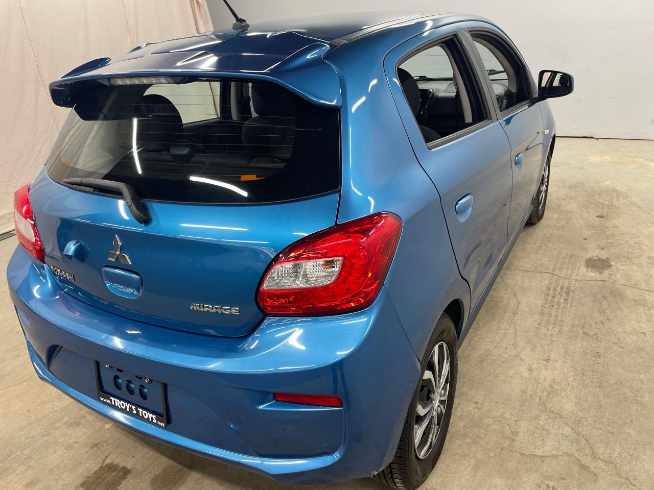 2019 Mitsubishi Mirage ES Photo6