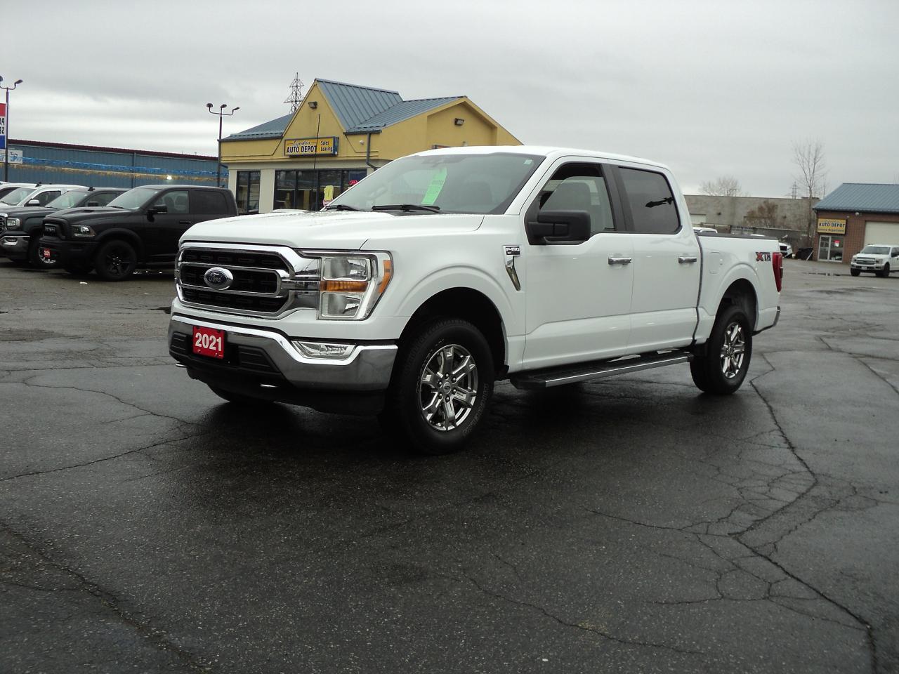2021 Ford F-150 XLT SUPERCREW XTR 4WD 3.3L6cyl 5.5' BOX BackUpCam - Photo #2