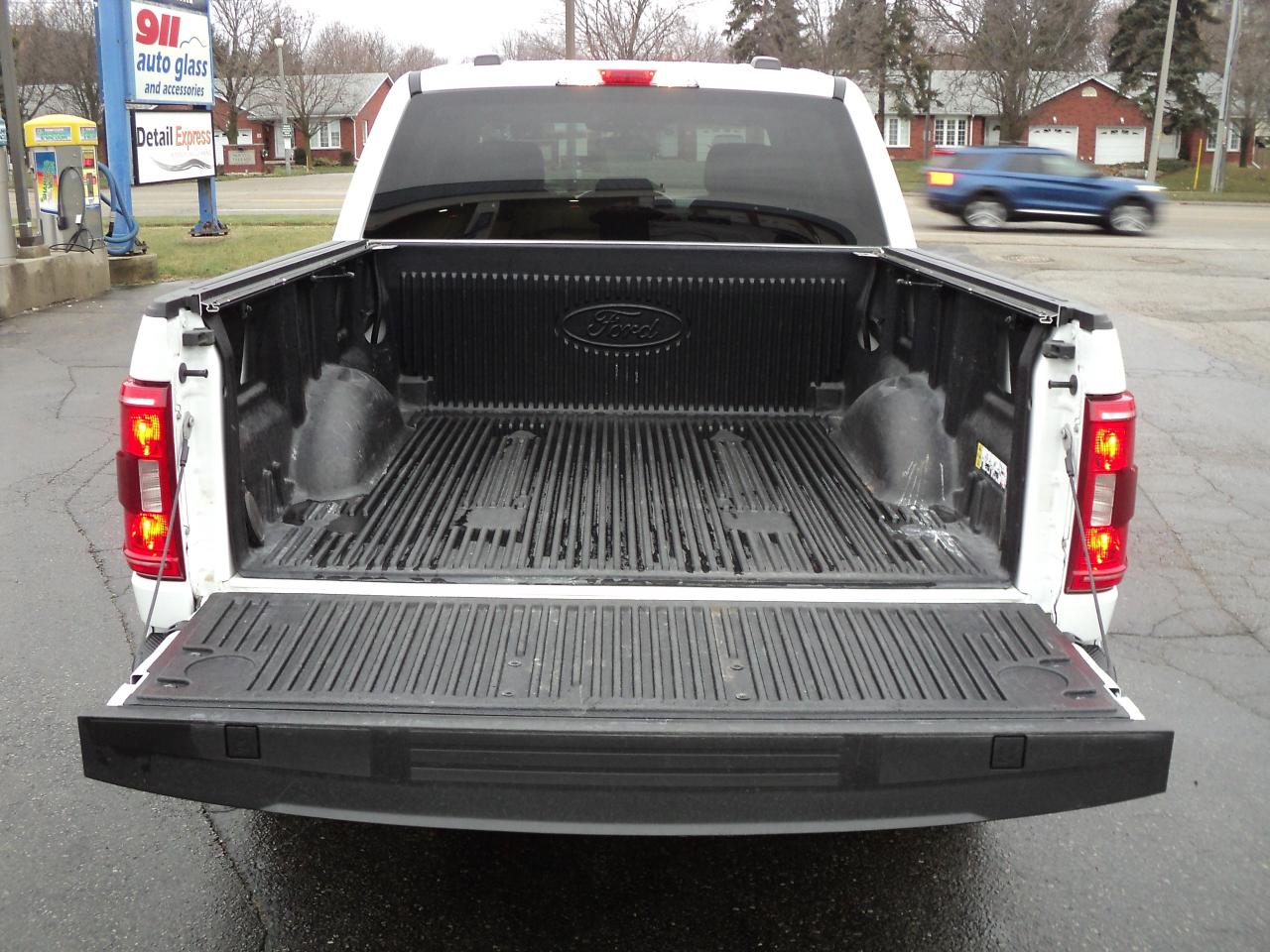 2021 Ford F-150 XLT SUPERCREW XTR 4WD 3.3L6cyl 5.5' BOX BackUpCam - Photo #9