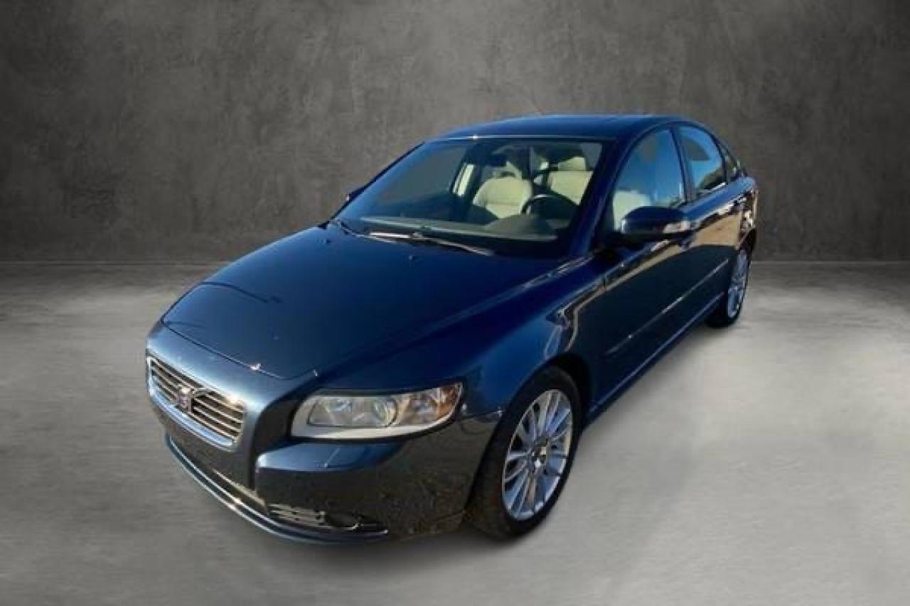 Used 2010 Volvo S40  for sale in Mississauga, ON