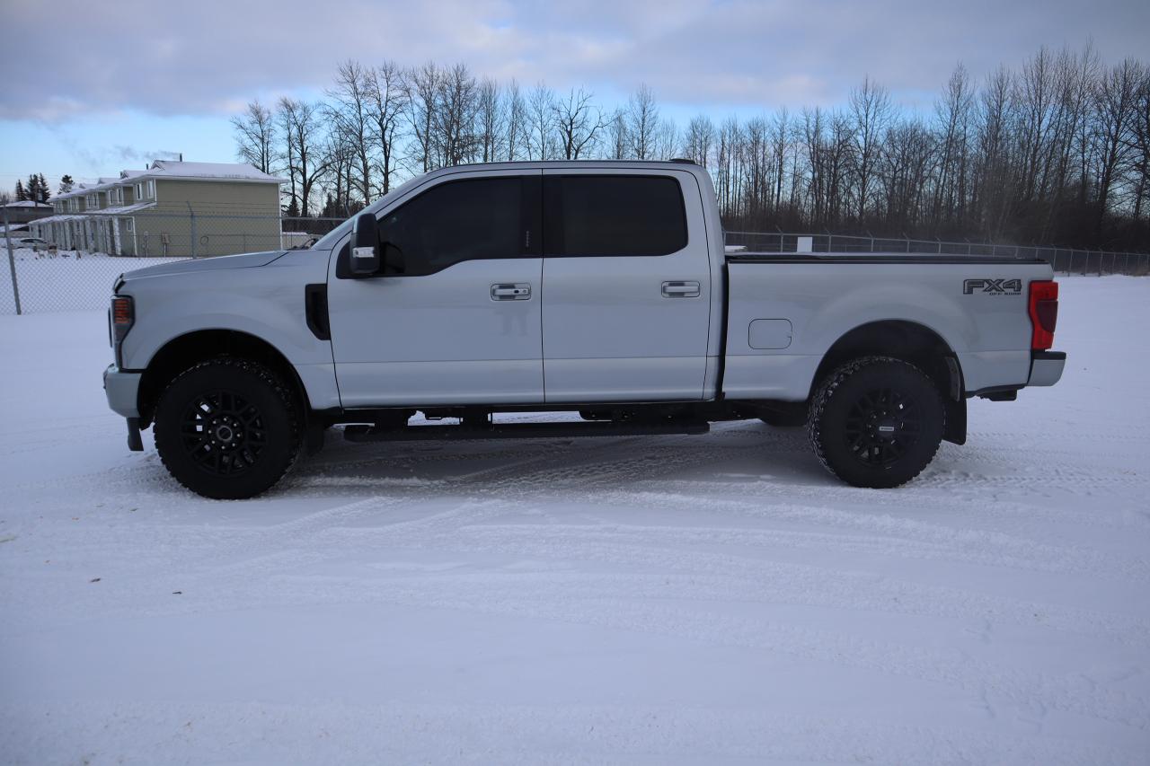 2022 Ford F-250 Super Duty SRW Lariat Photo