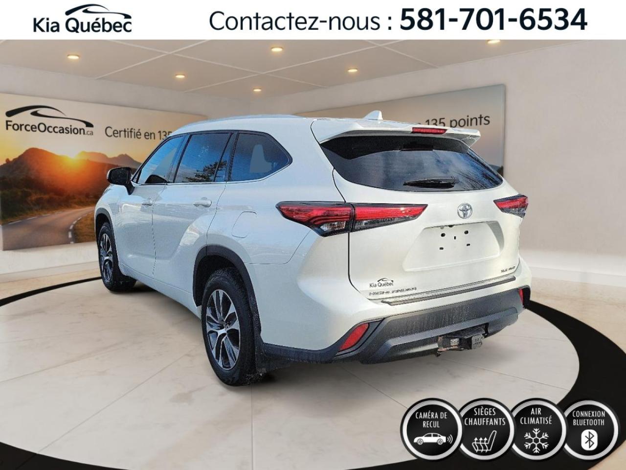 Used 2021 Toyota Highlander XLE AWD *V6 *8 PASS *CUIR *TOIT *CARPLAY *CAMÉRA for sale in Québec, QC