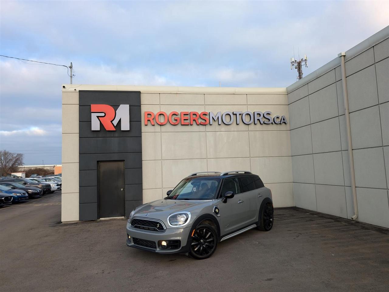 Used 2019 MINI Cooper S E Countryman HYBRID AWD - PANO ROOF - REVERSE CAM - HTD SEATS for sale in Oakville, ON