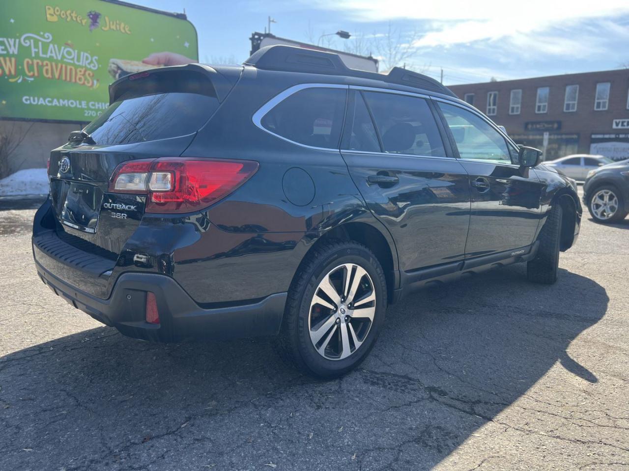2018 Subaru Outback 3.6R Limited - Photo #3
