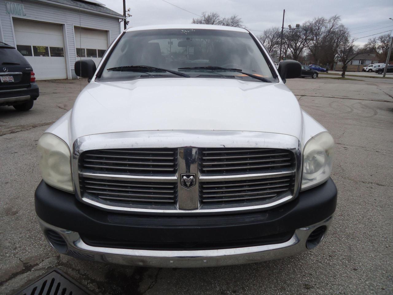 2007 Dodge Ram 1500 4WD Quad Cab 140.5" ST - Photo #3