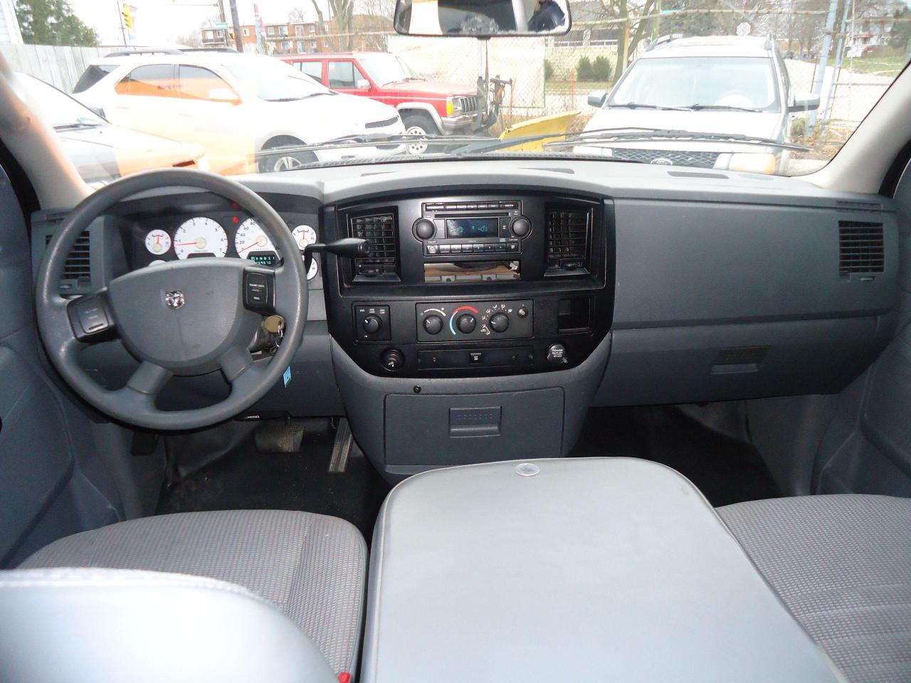 2007 Dodge Ram 1500 4WD Quad Cab 140.5" ST - Photo #6