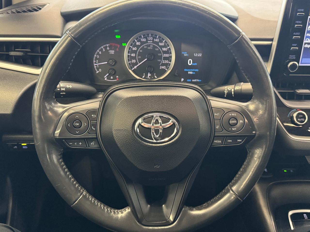 2020 Toyota Corolla LE Upgrade+New Tires+Brakes+One Owner+CLEAN CARFAX - Photo #12