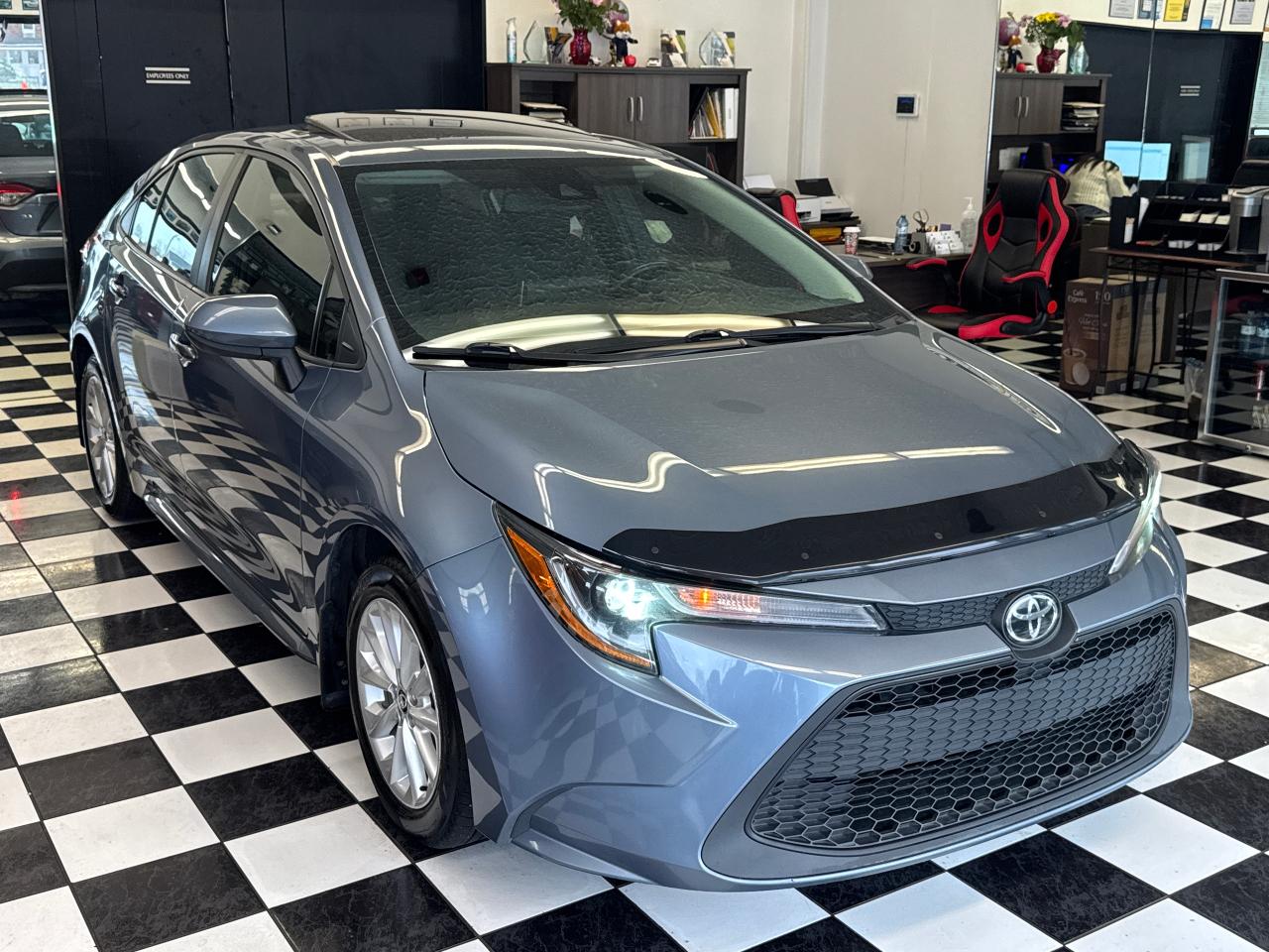 2020 Toyota Corolla LE Upgrade+New Tires+Brakes+One Owner+CLEAN CARFAX - Photo #10