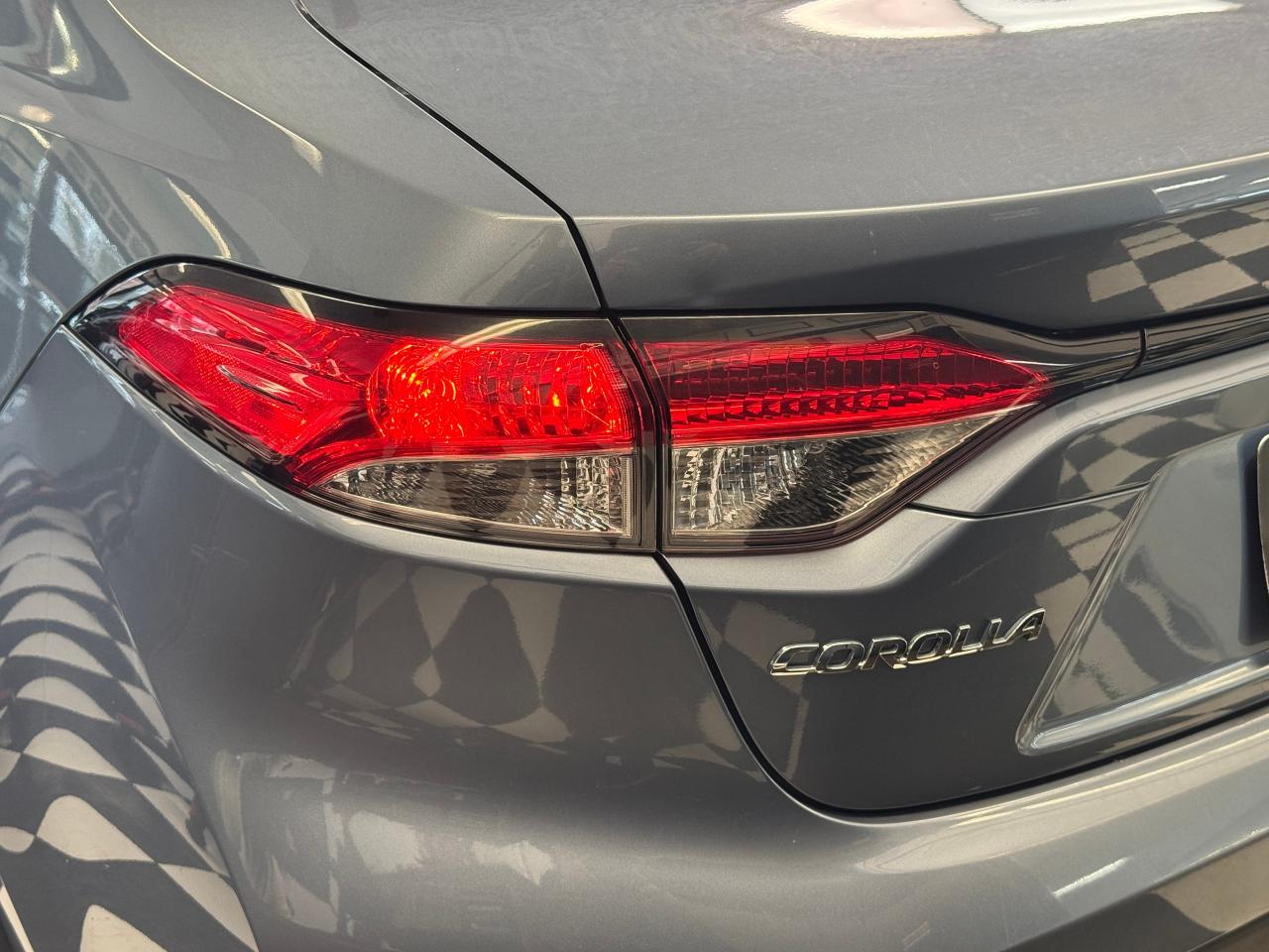 2020 Toyota Corolla LE Upgrade+New Tires+Brakes+One Owner+CLEAN CARFAX - Photo #58